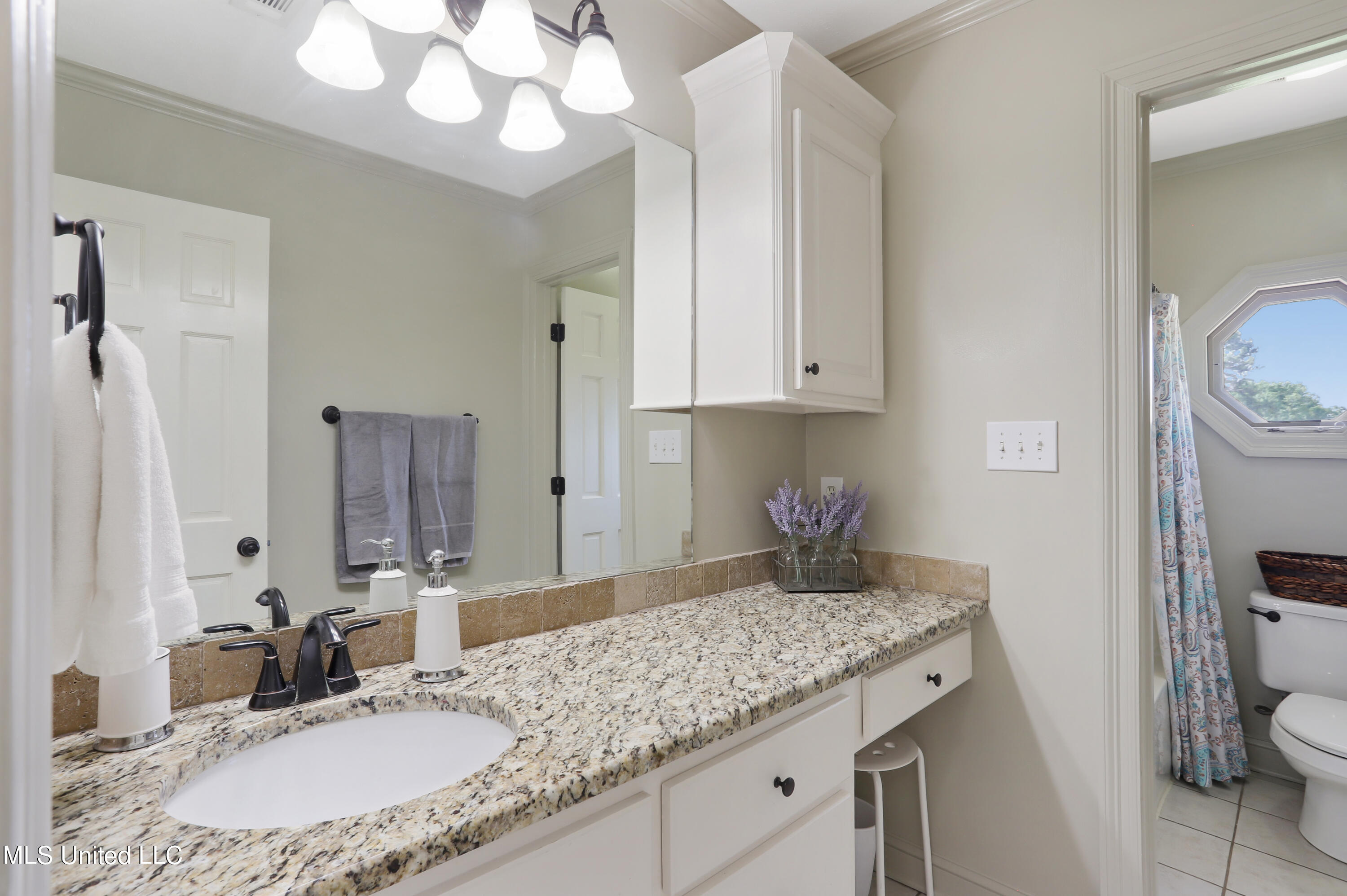 226 Hickory Glen