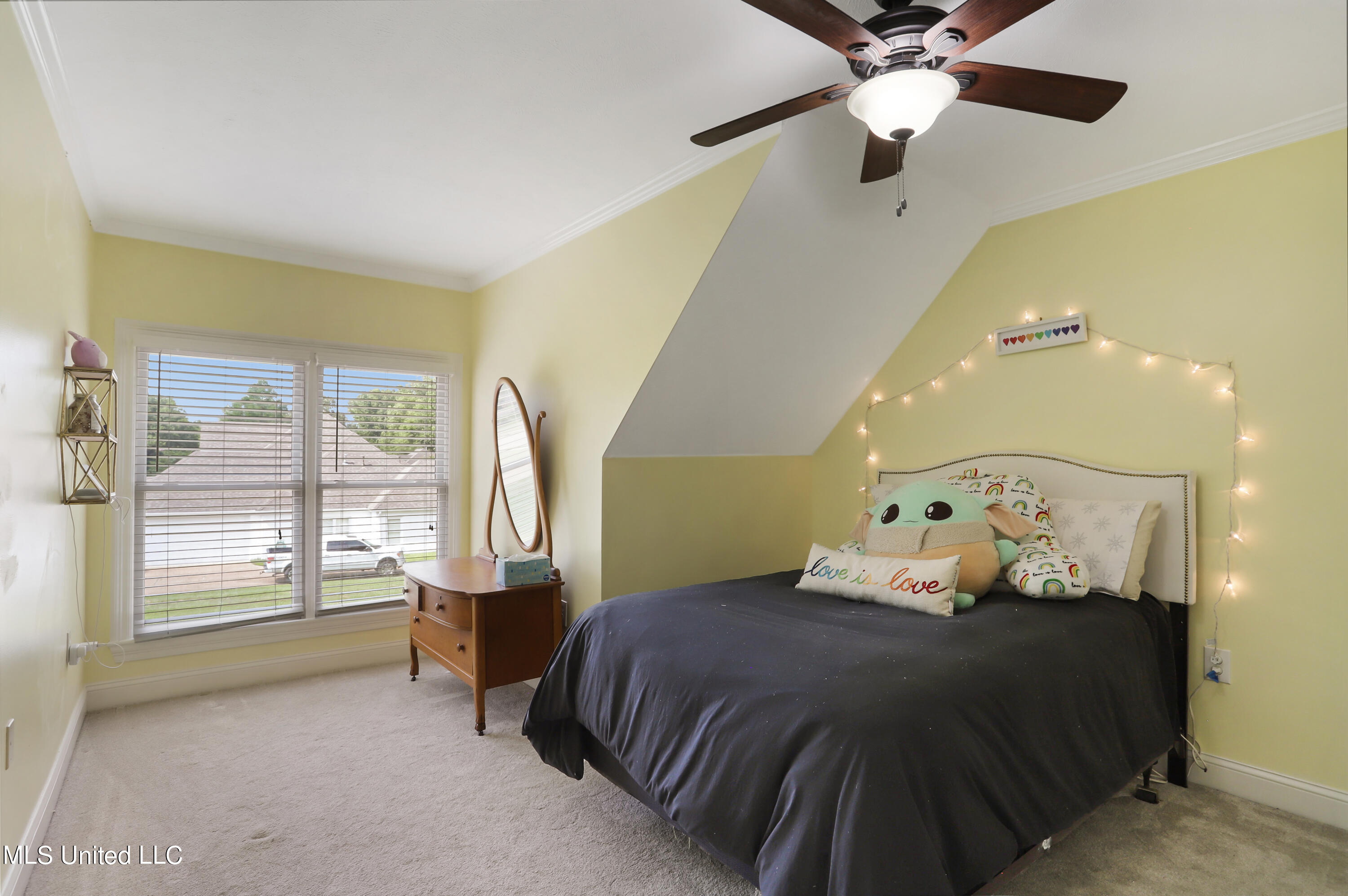 226 Hickory Glen