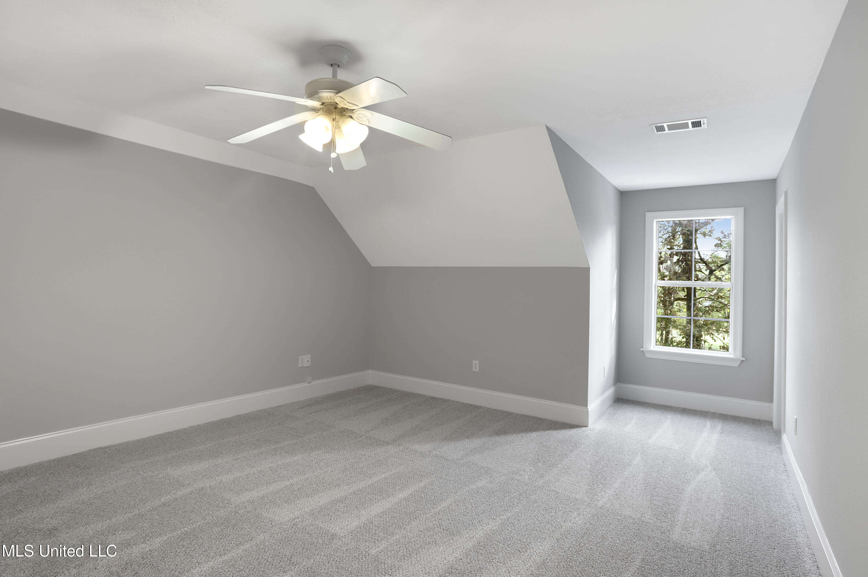 154 E Annandale Parkway E Parkway