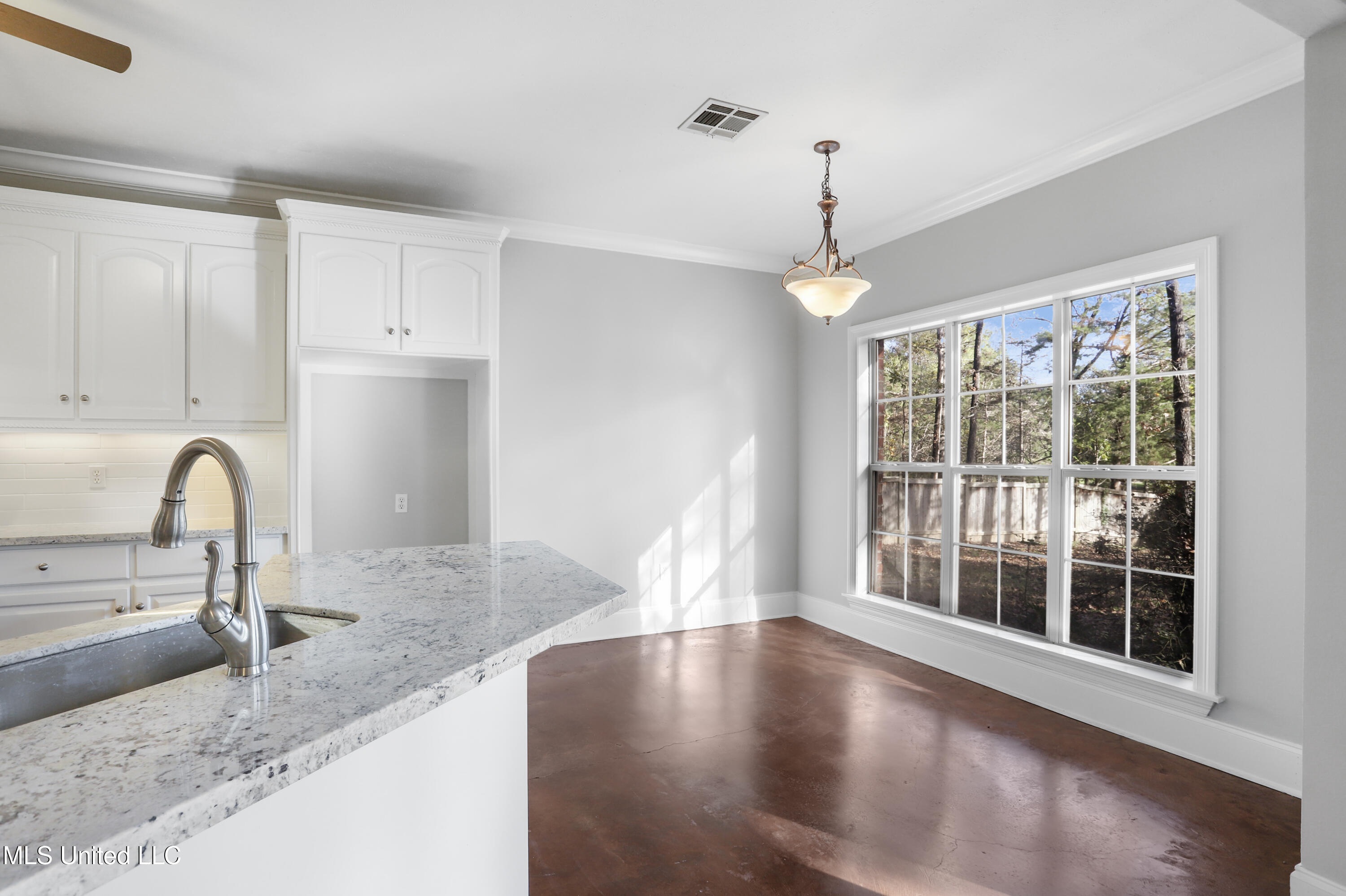 154 E Annandale Parkway E Parkway
