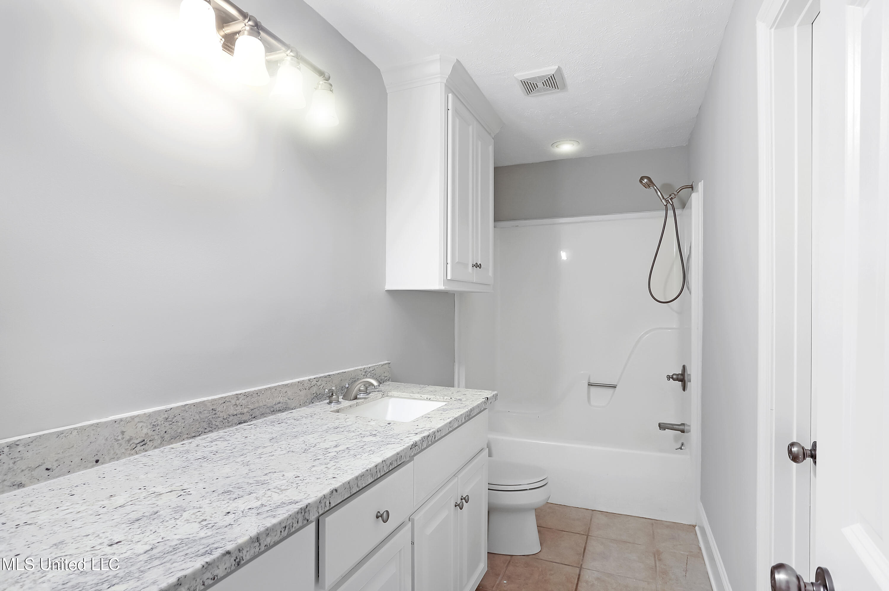 154 E Annandale Parkway E Parkway