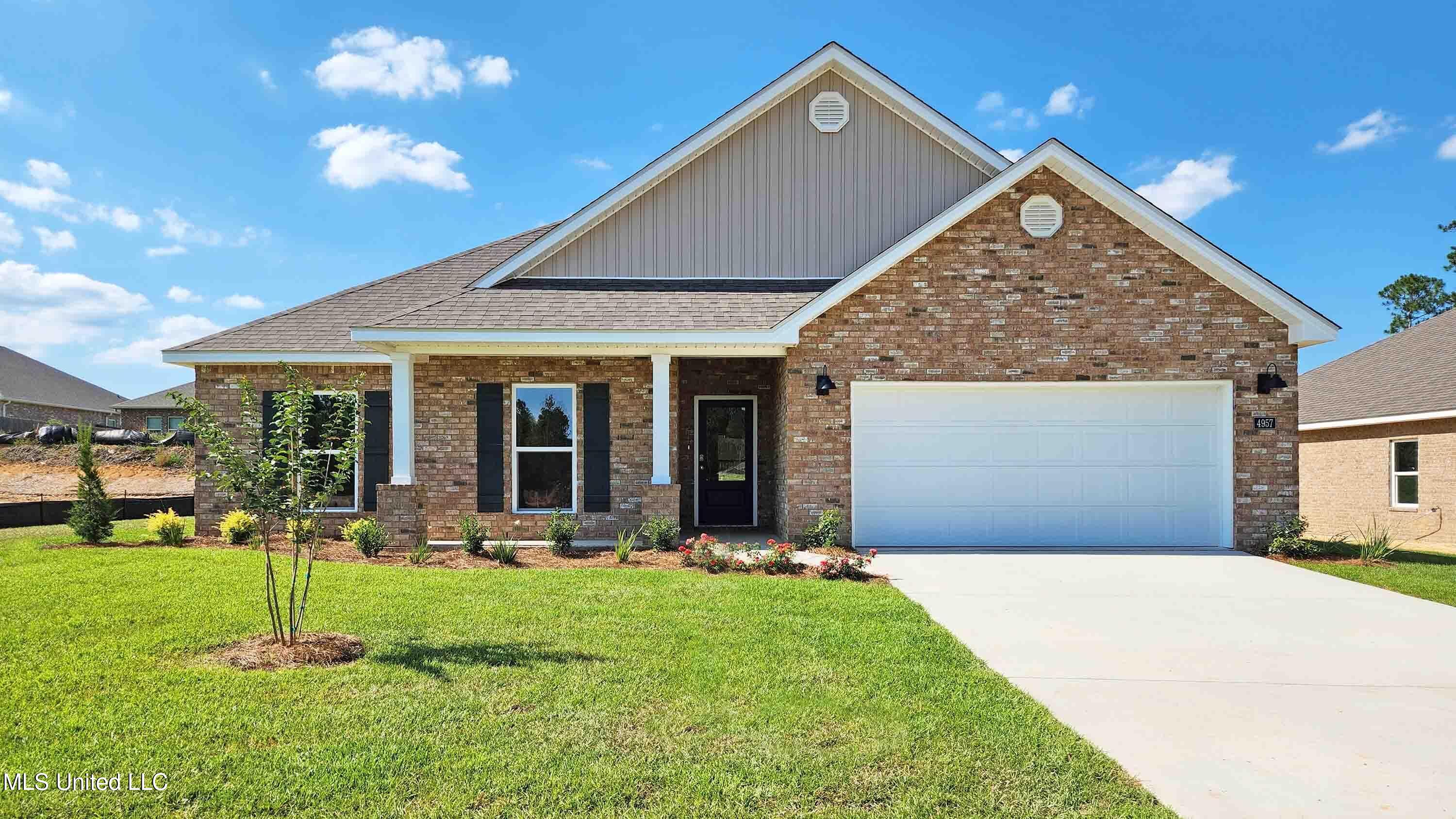 117 Horseshoe Boulevard