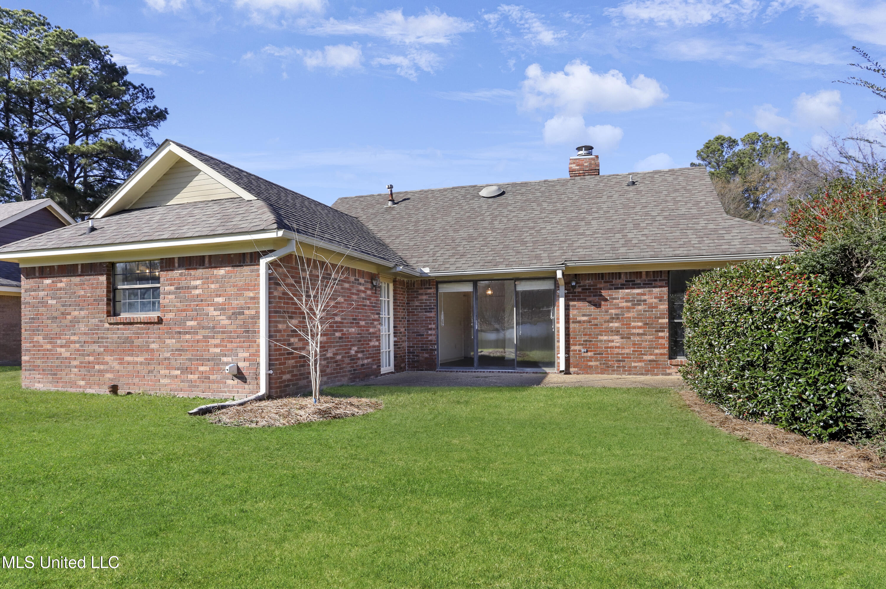541 Bedford Circle