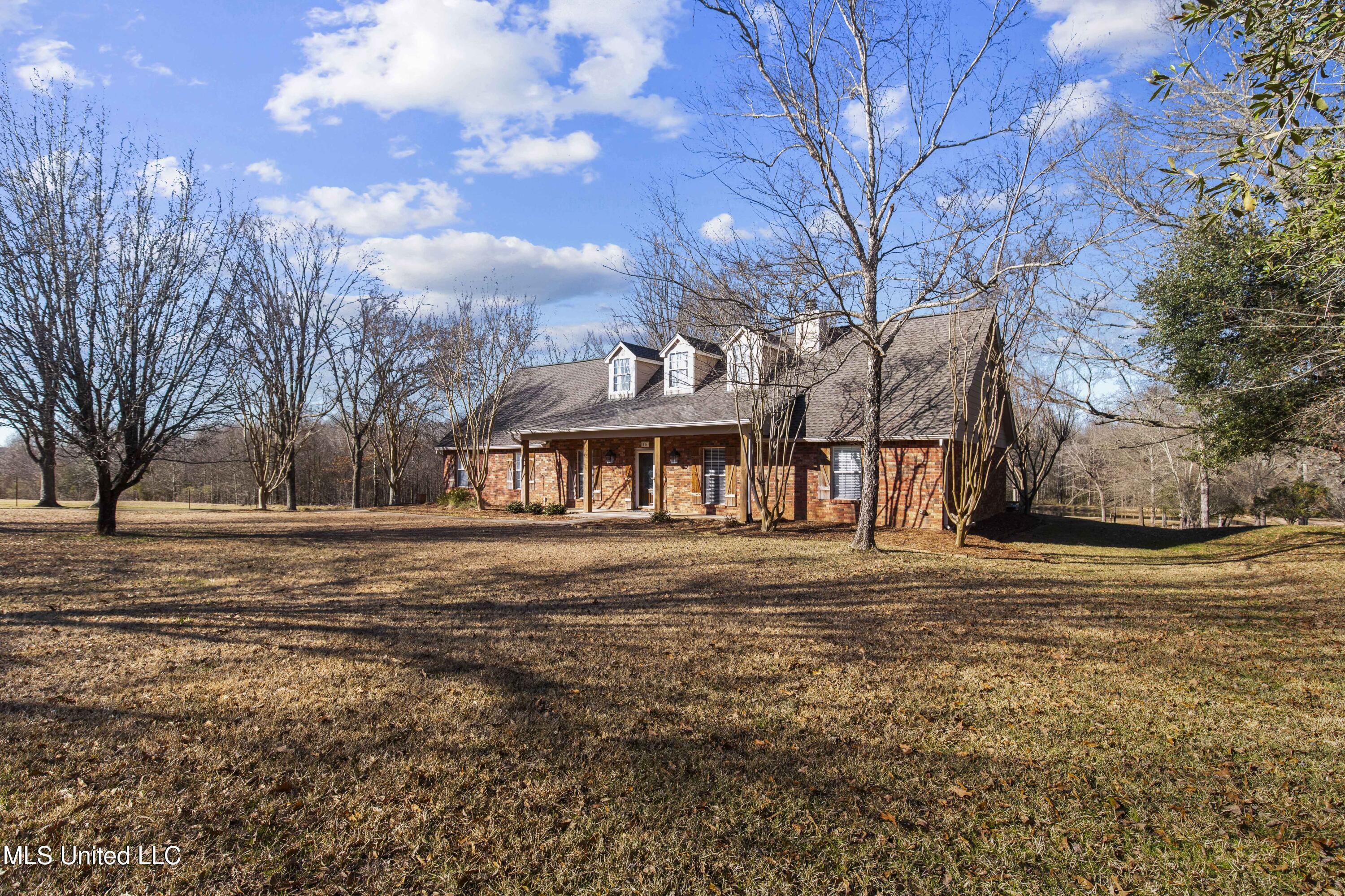 556 Countryside Place