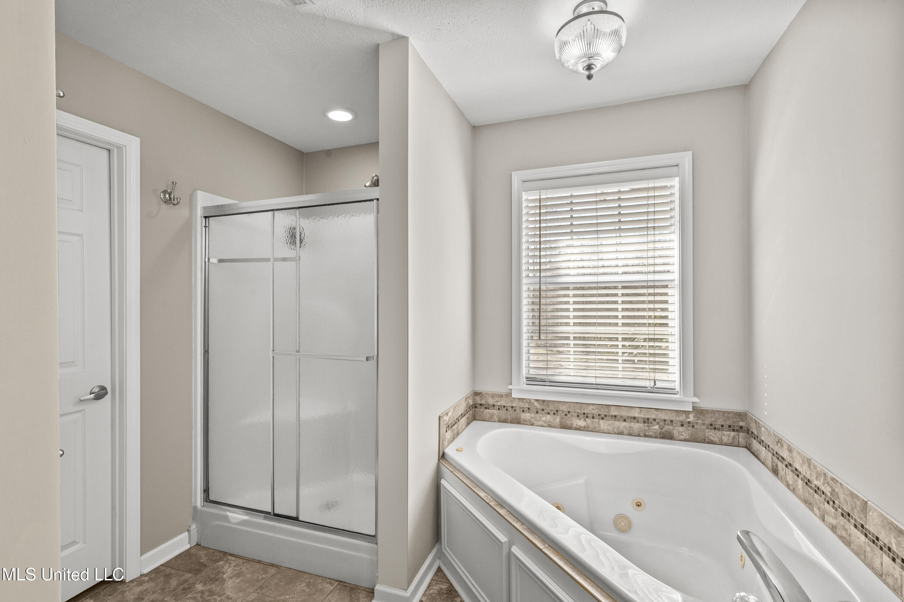 556 Countryside Place