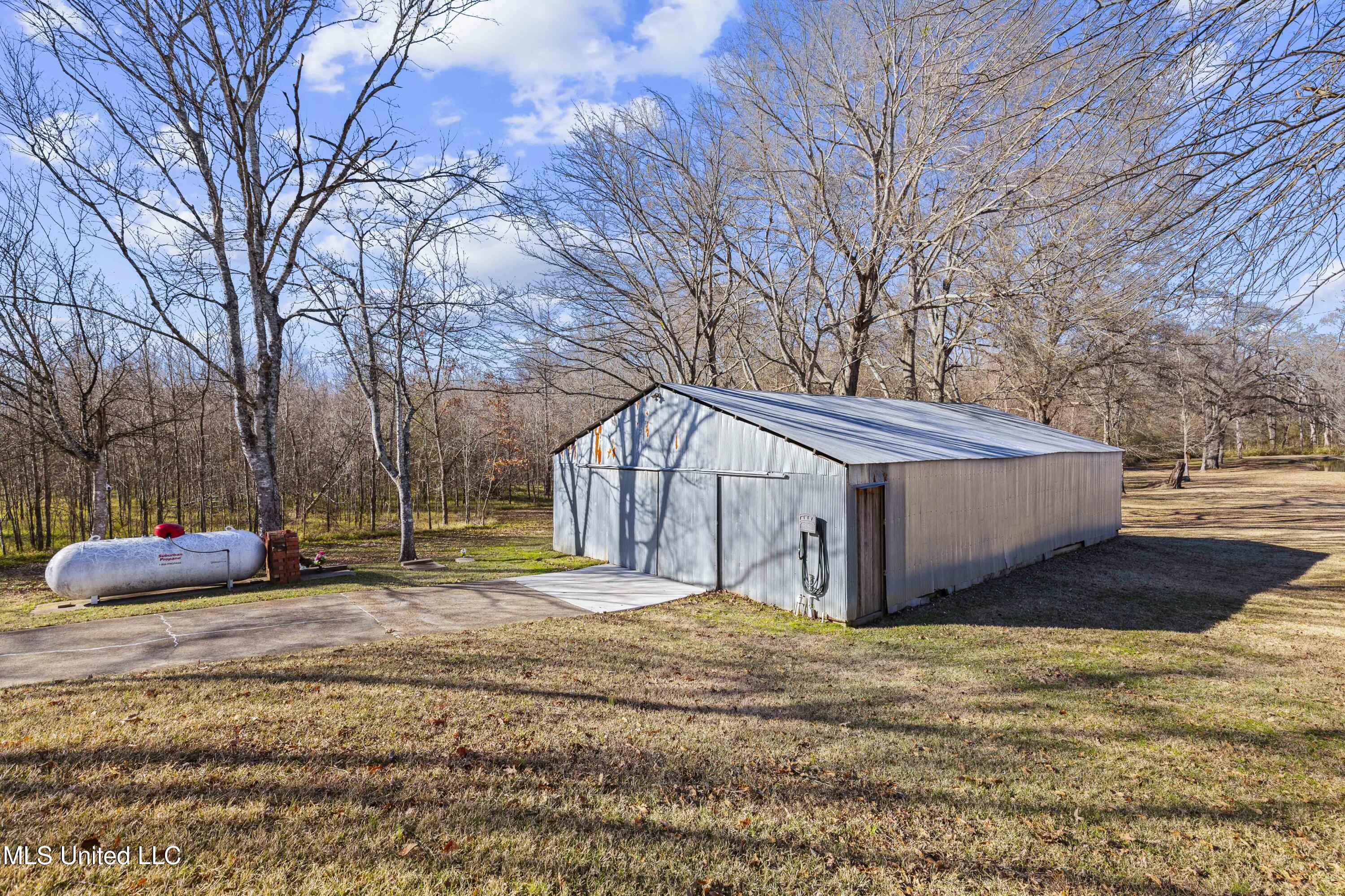 556 Countryside Place