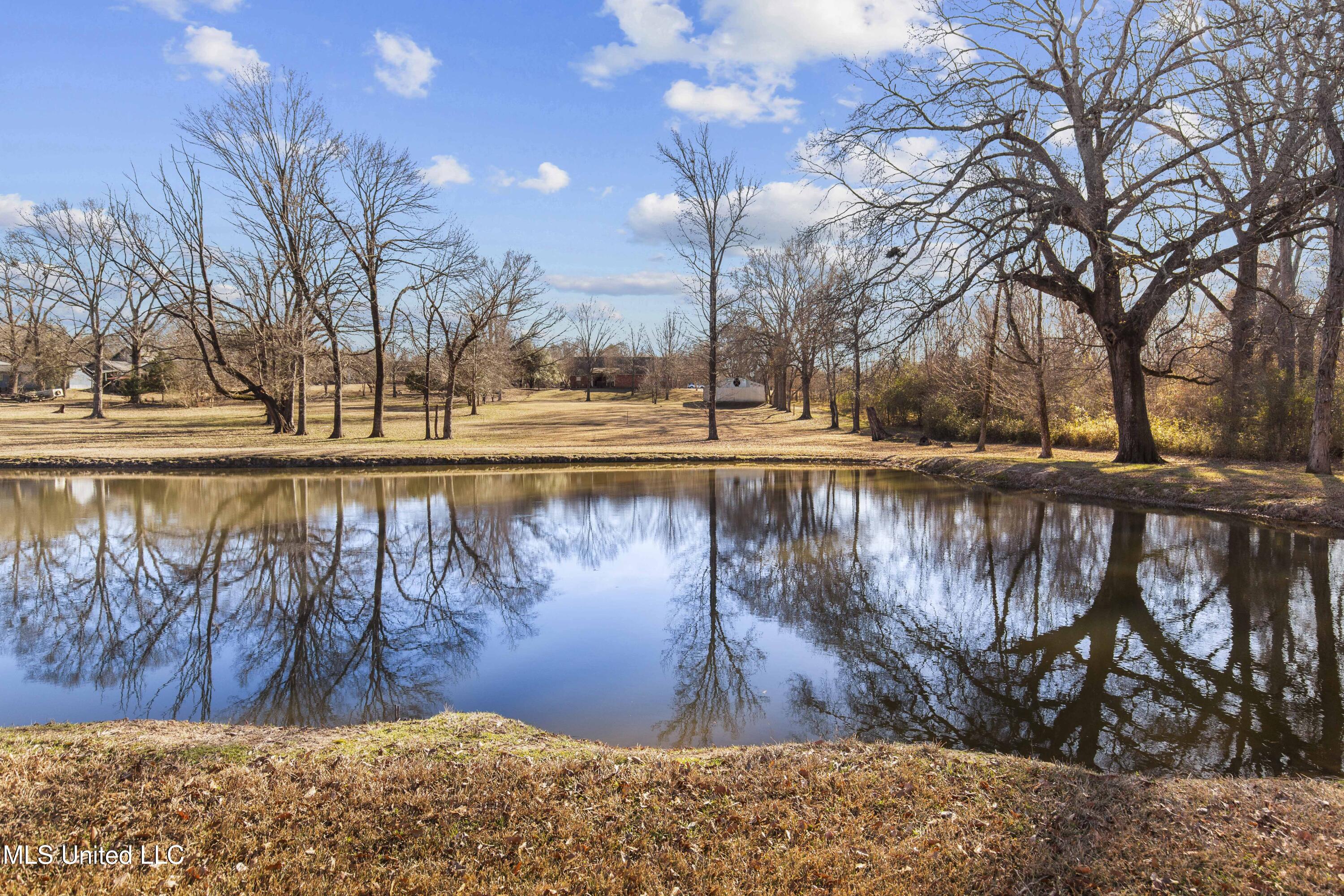 556 Countryside Place