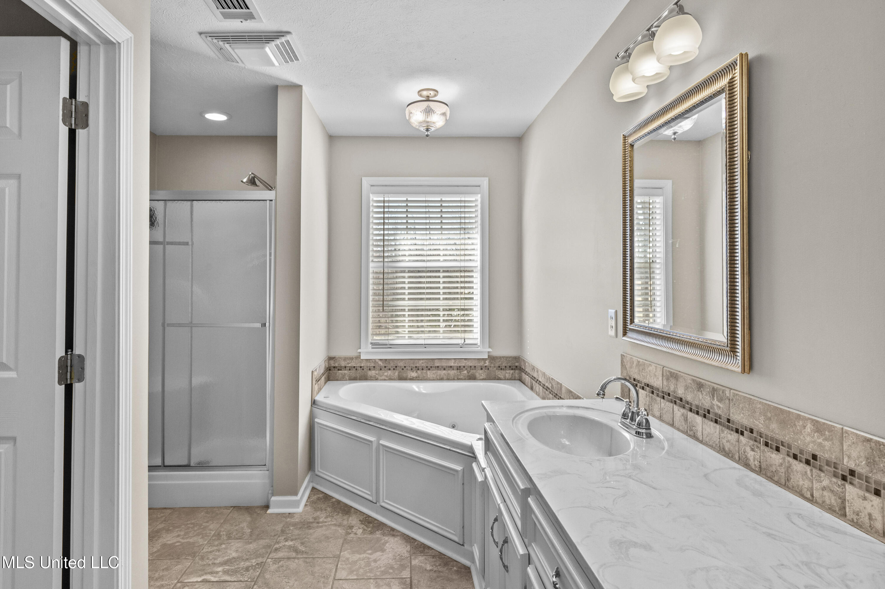 556 Countryside Place