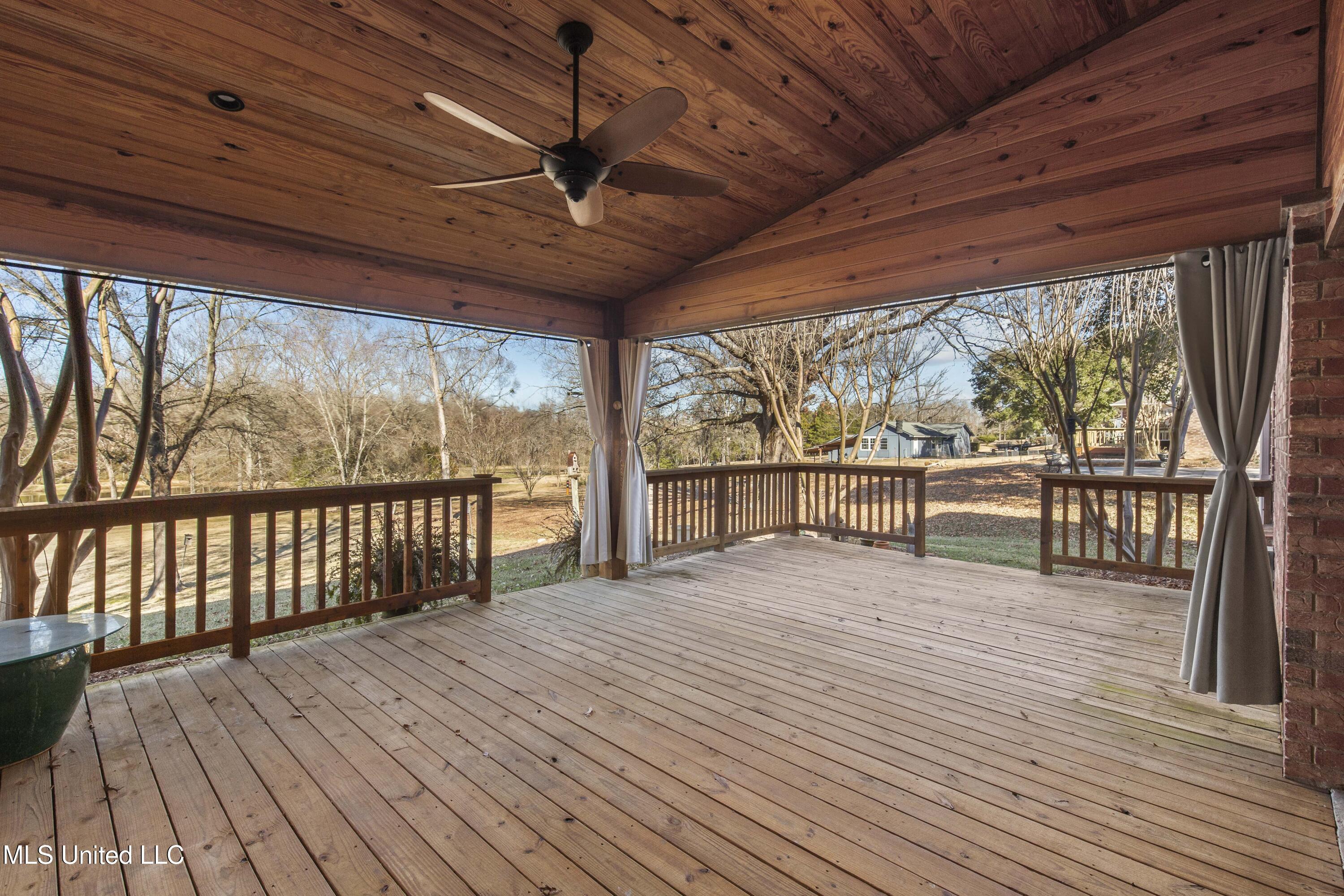 556 Countryside Place