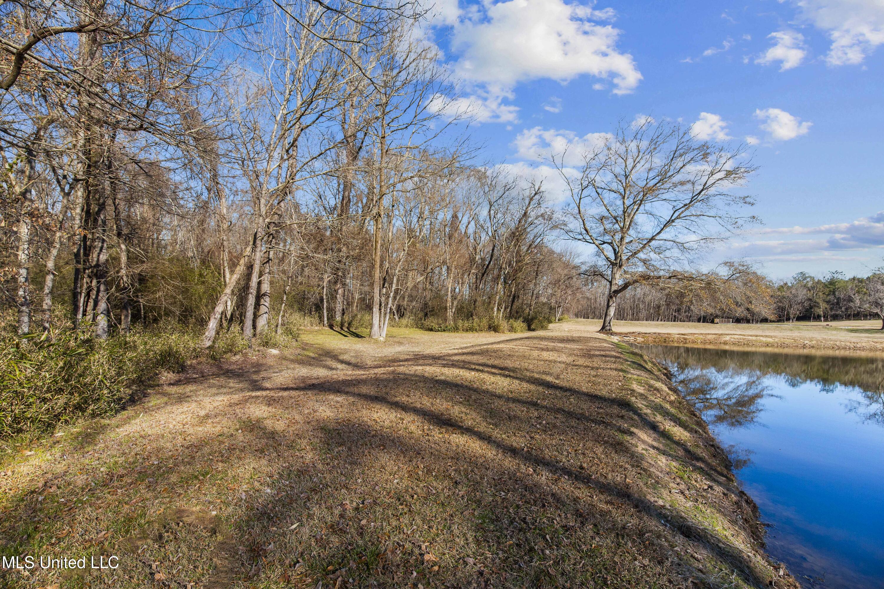 556 Countryside Place