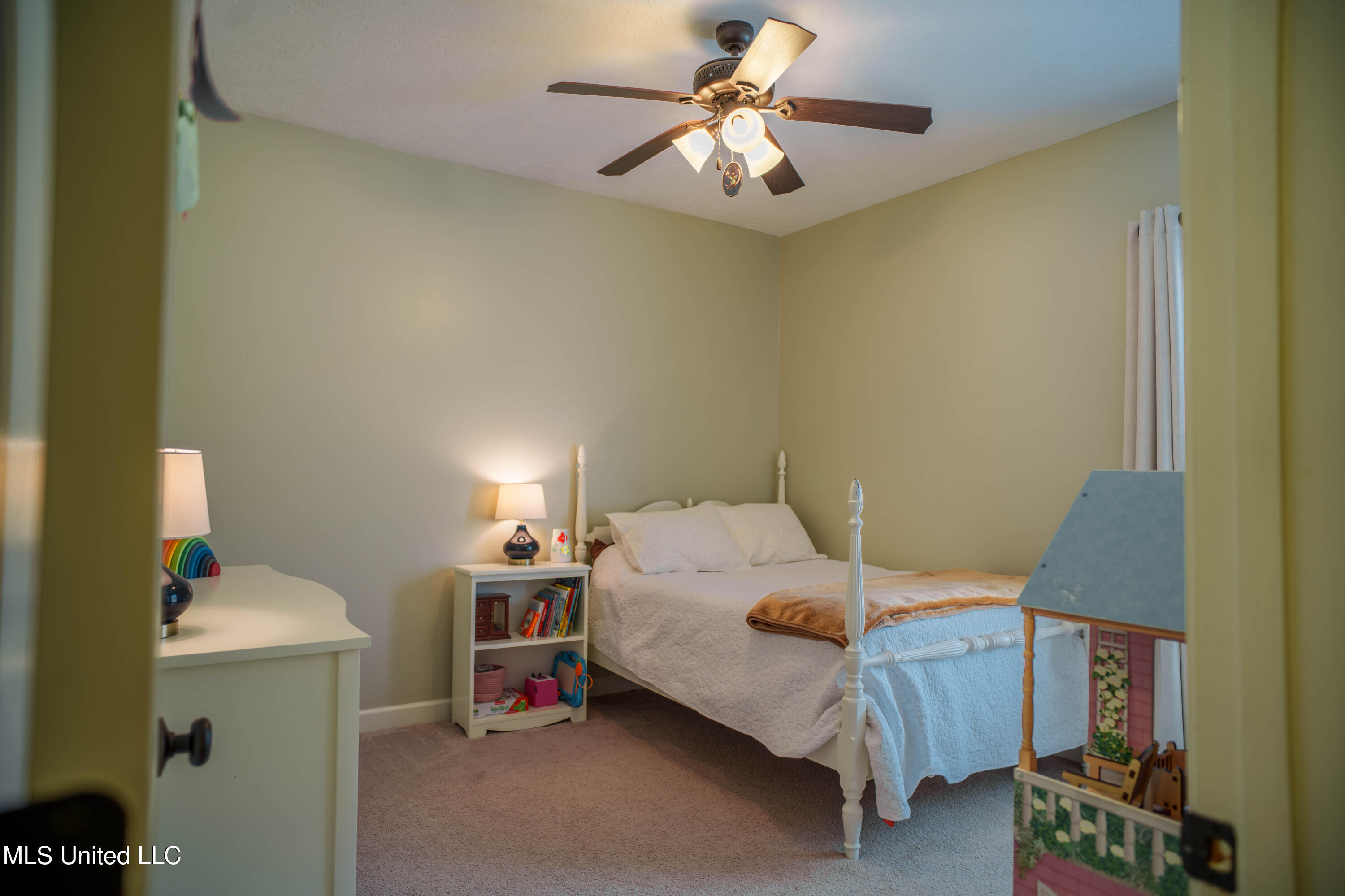 183 Woodlands Green Drive