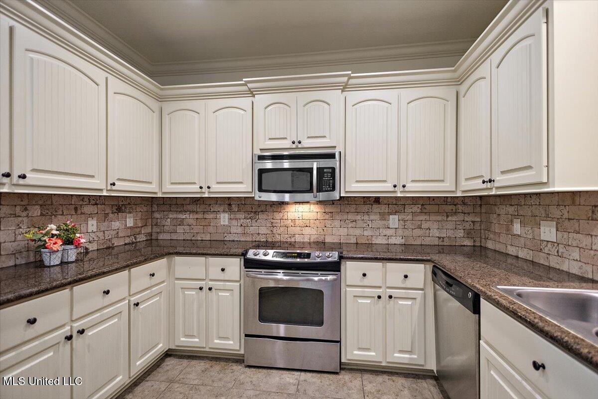 122 Stillhouse Creek Drive