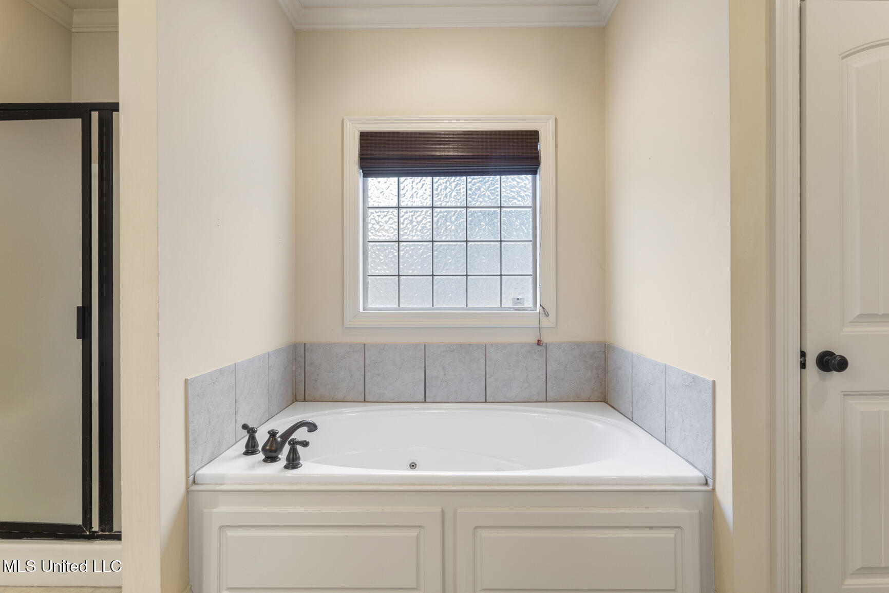 211 Lake Harbour Landing