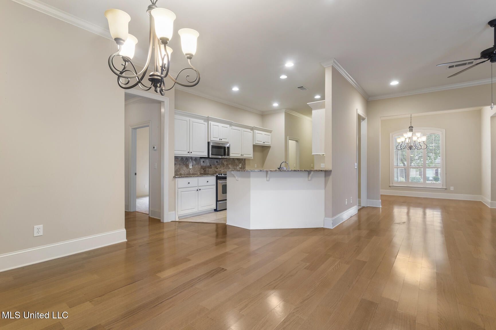 211 Lake Harbour Landing