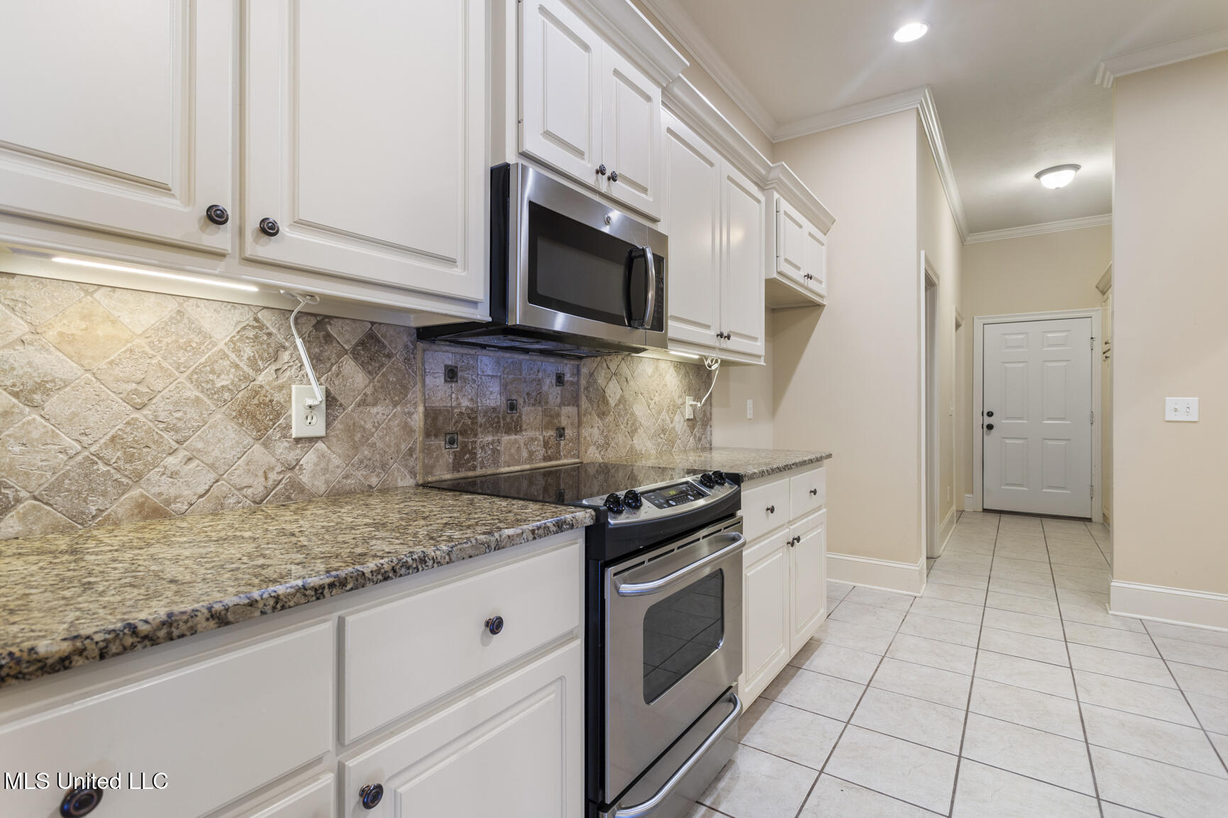 211 Lake Harbour Landing