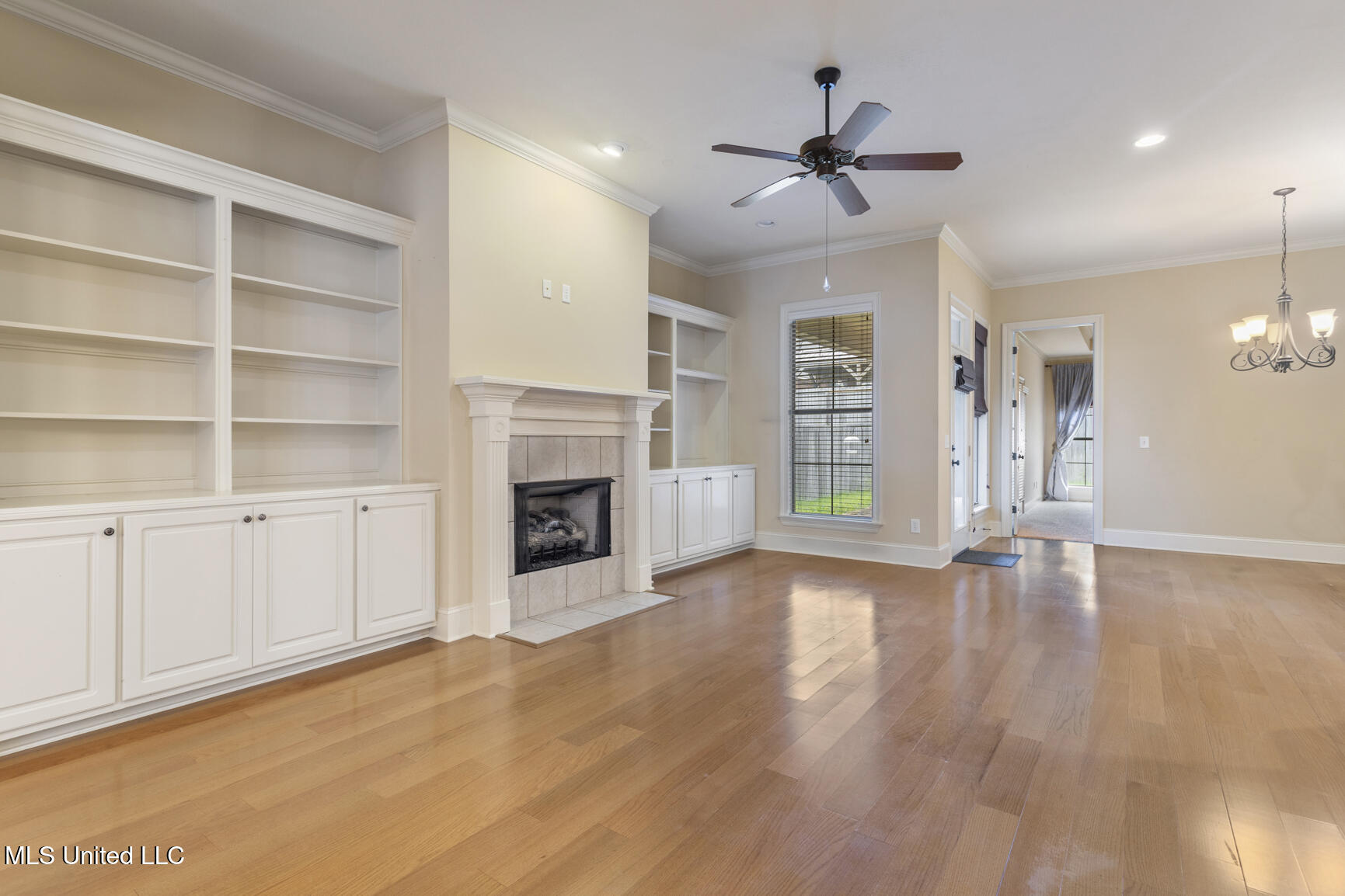 211 Lake Harbour Landing
