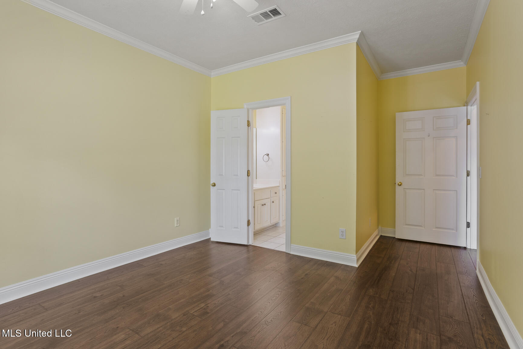 307 Hunters Crest