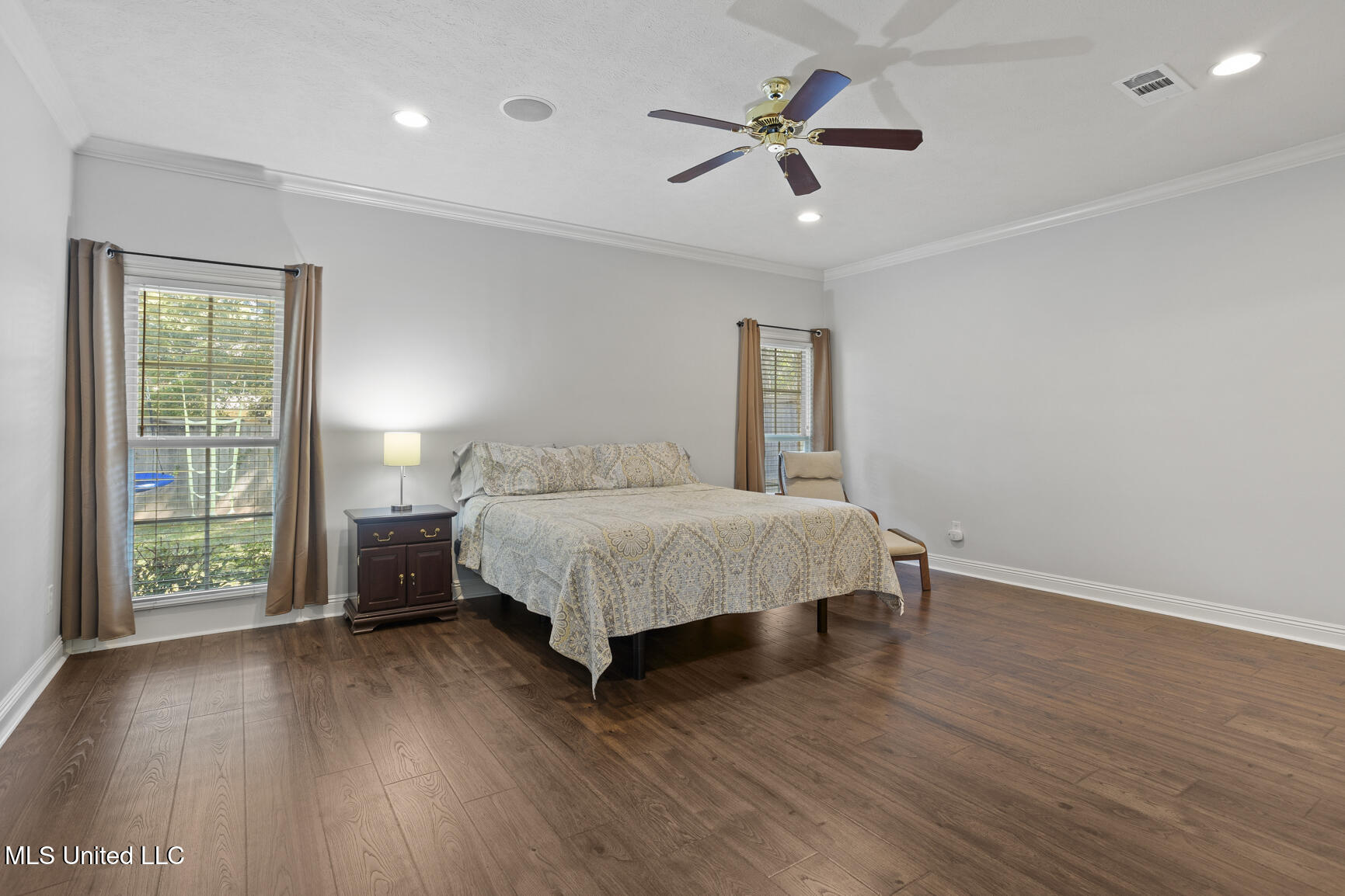 307 Hunters Crest