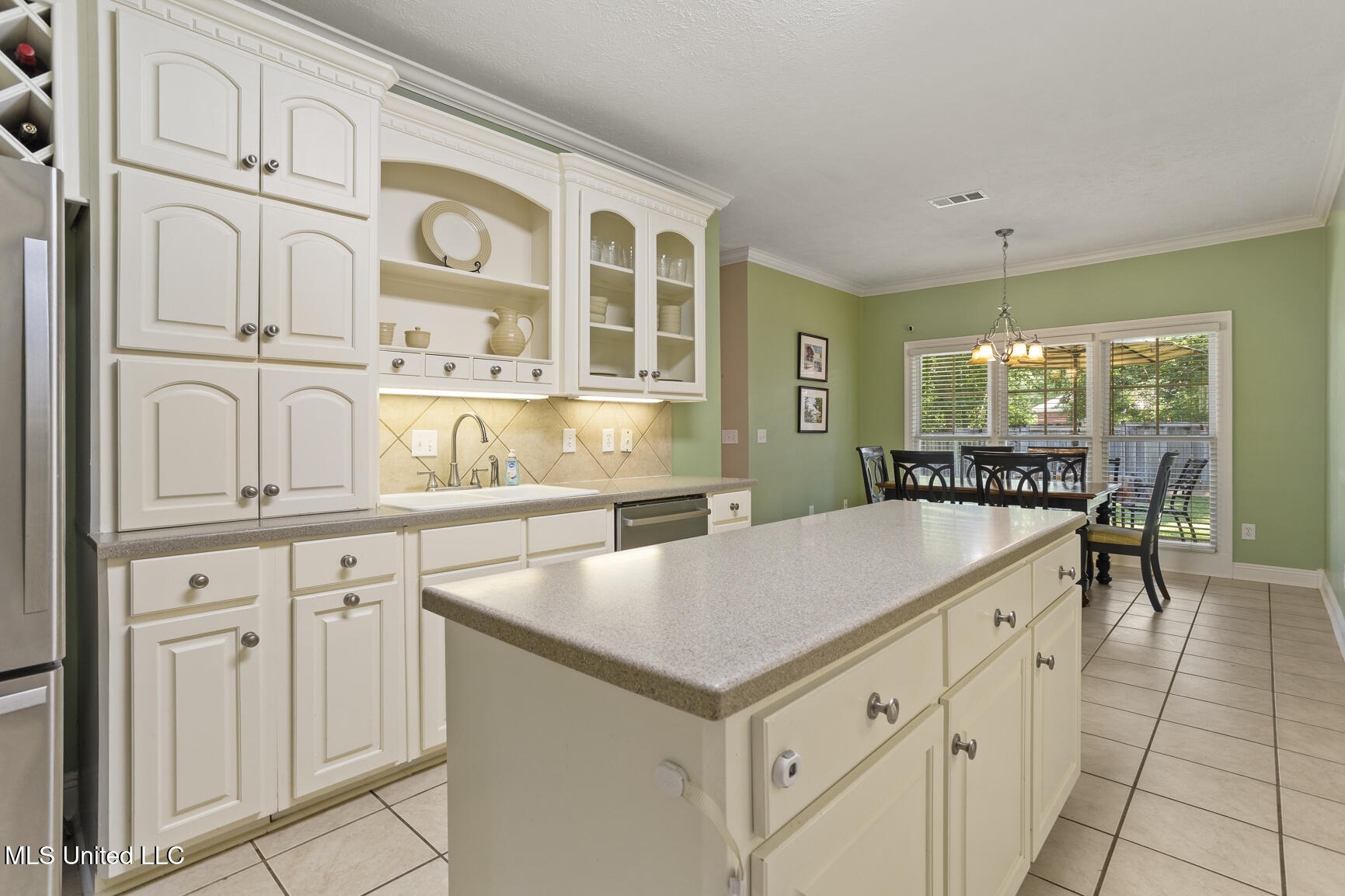 307 Hunters Crest