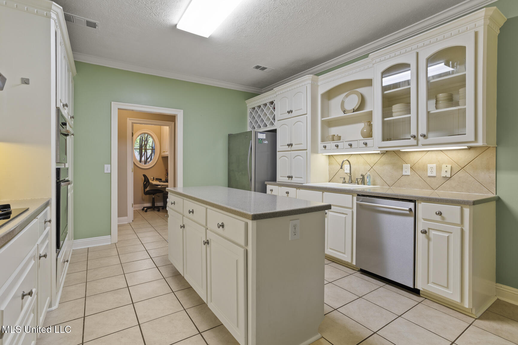 307 Hunters Crest