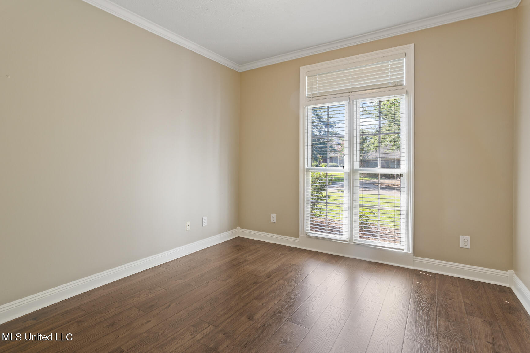 307 Hunters Crest