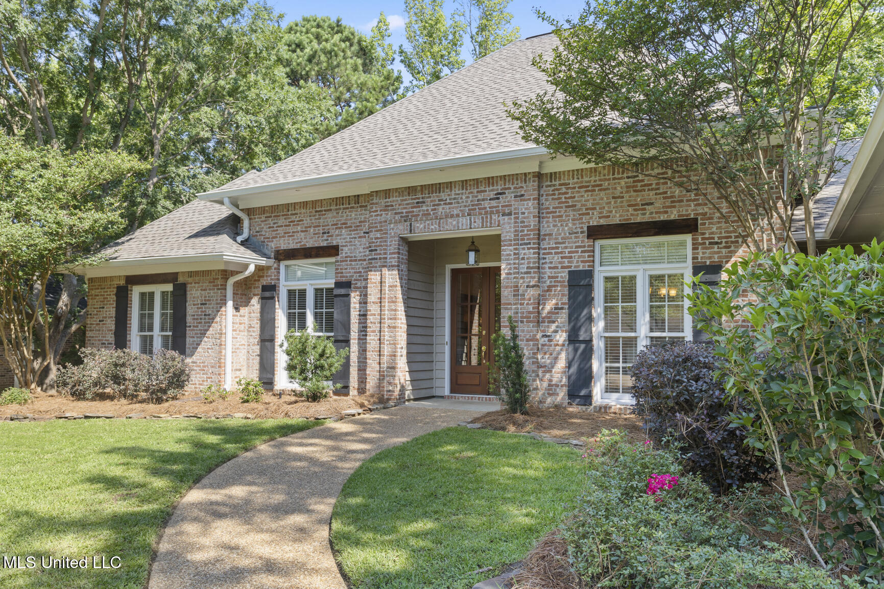307 Hunters Crest