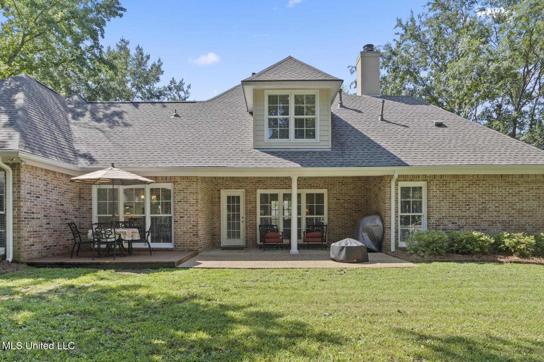 307 Hunters Crest