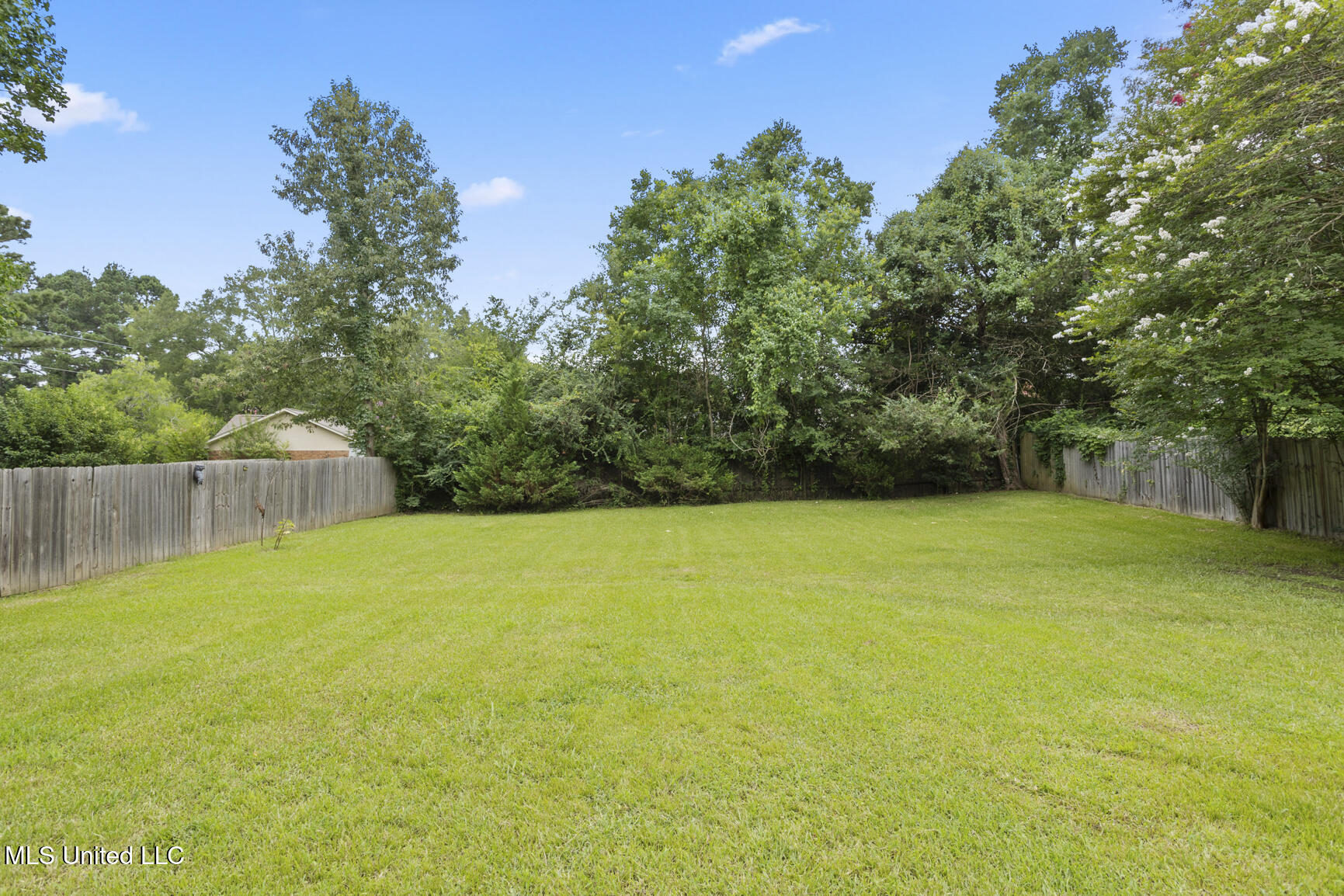 546 Hunters Creek Circle