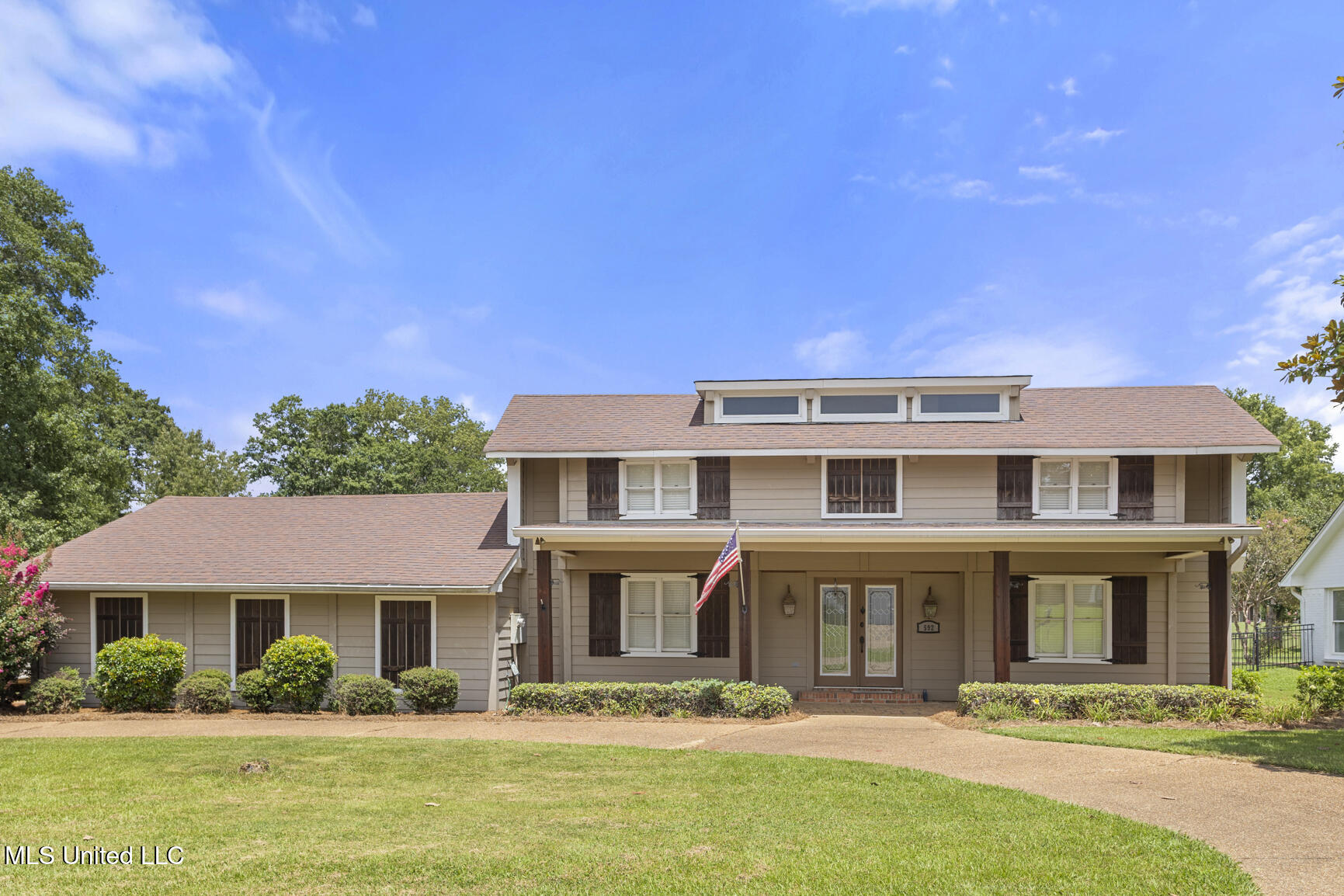 592 S Deerfield Drive