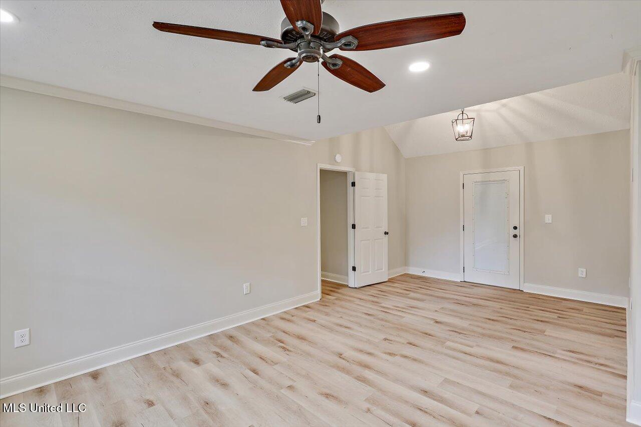 111 Meadowview Drive