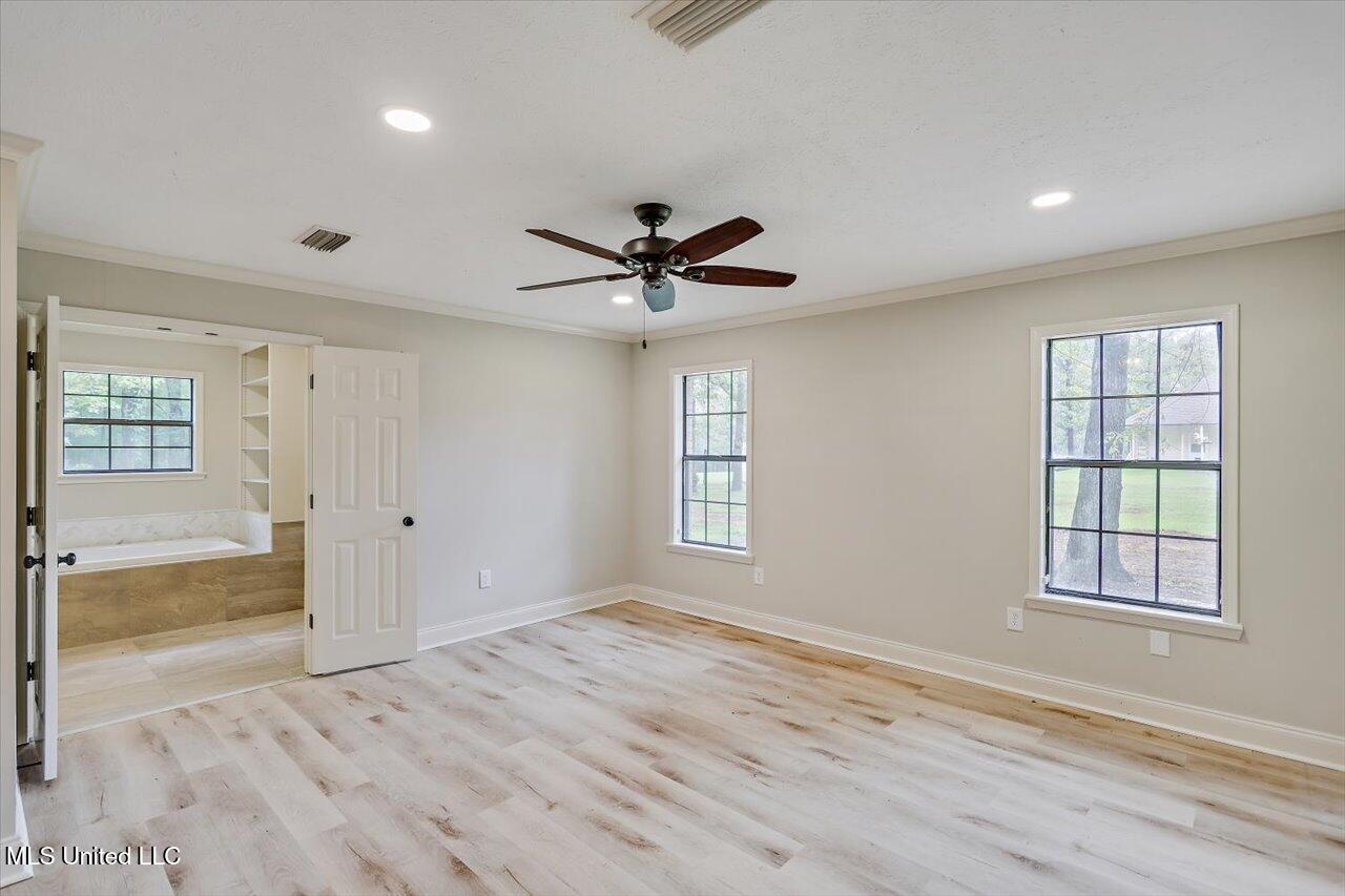 111 Meadowview Drive