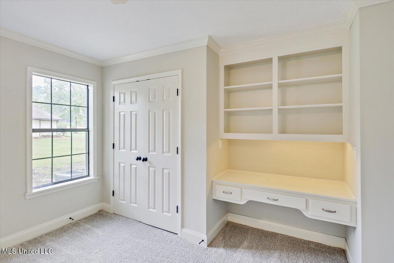 111 Meadowview Drive