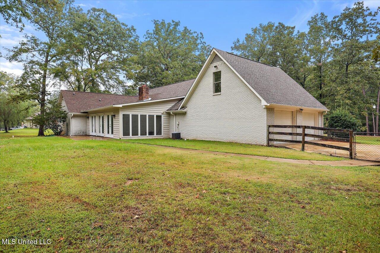 111 Meadowview Drive
