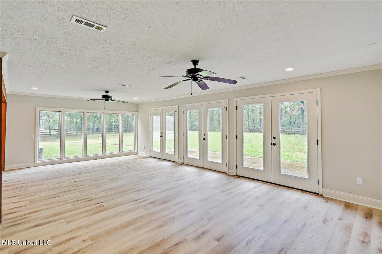 111 Meadowview Drive