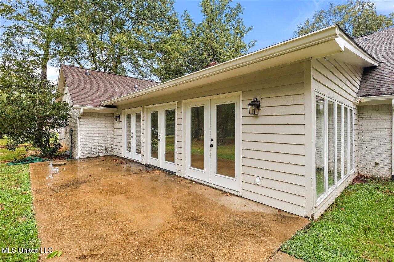 111 Meadowview Drive