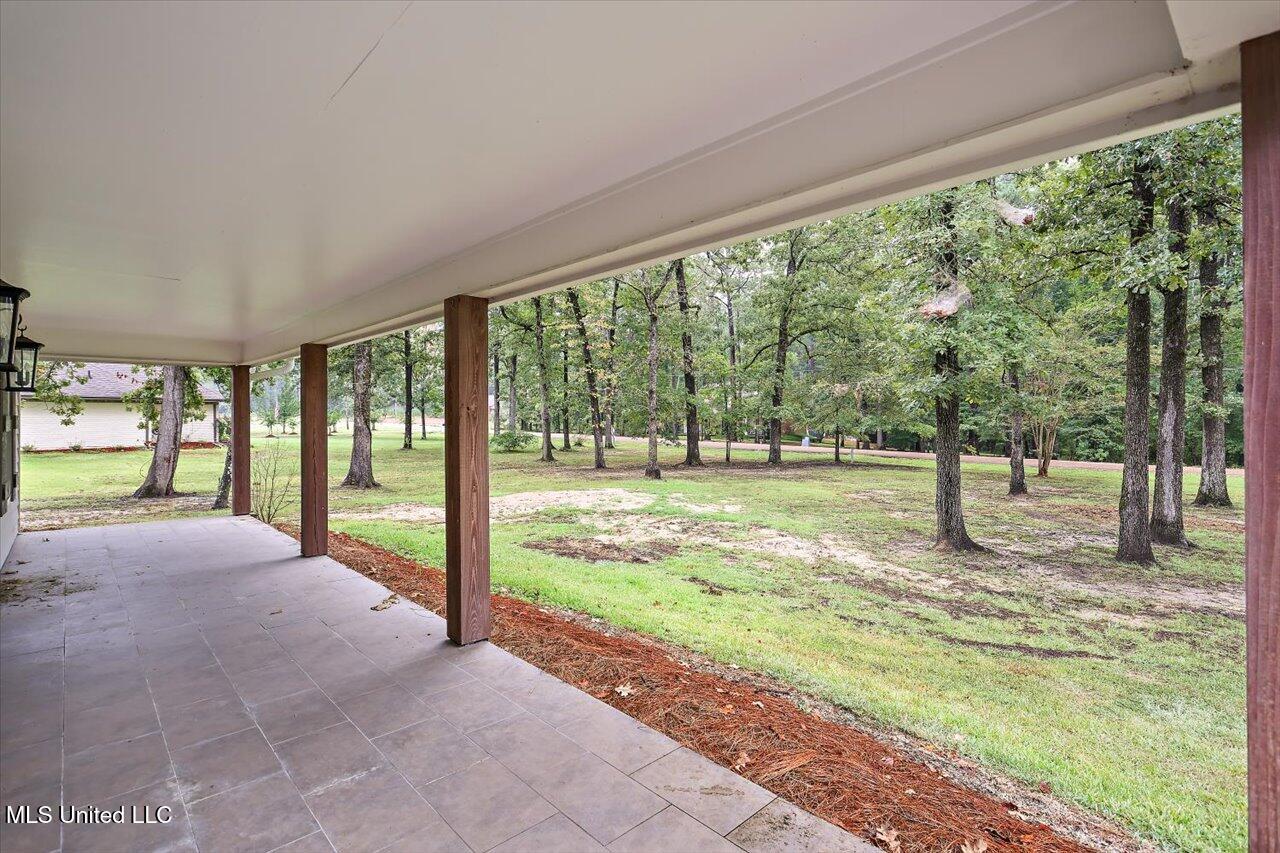111 Meadowview Drive