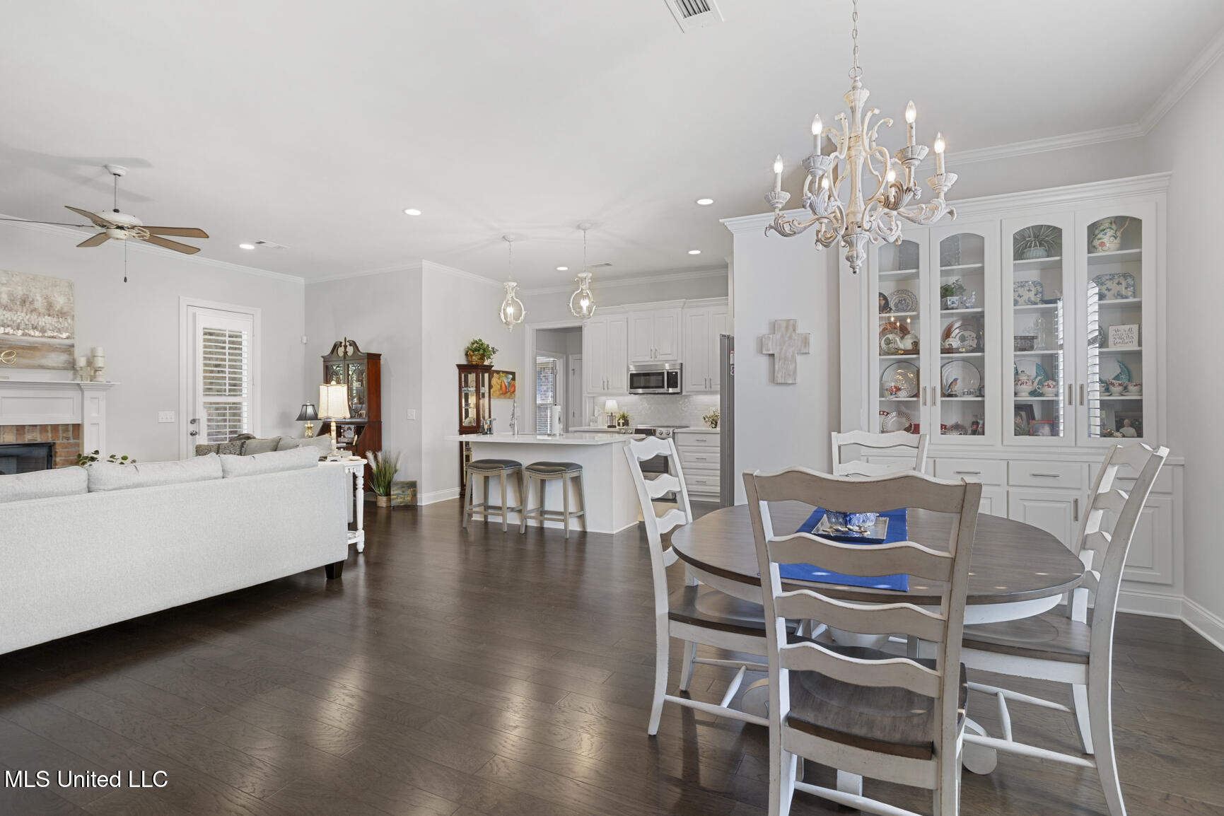 46 Enclave Circle