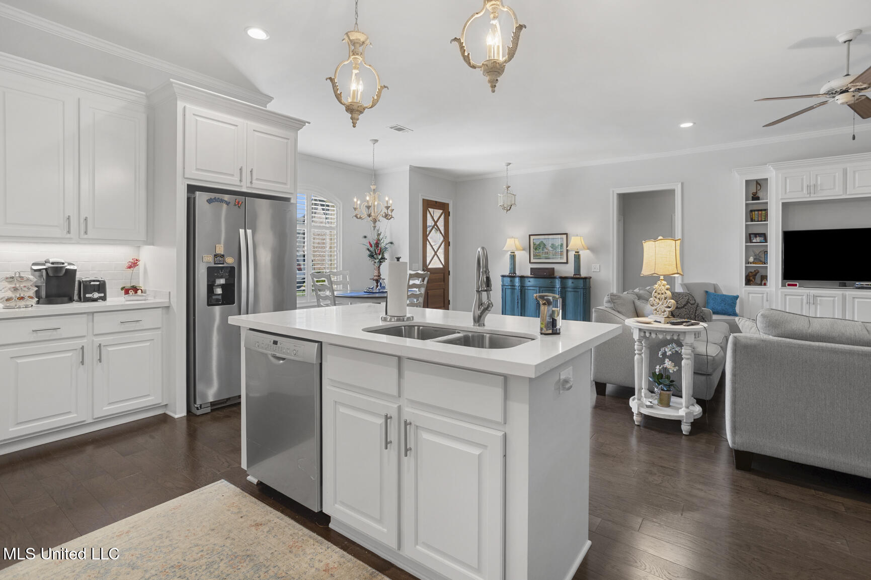 46 Enclave Circle