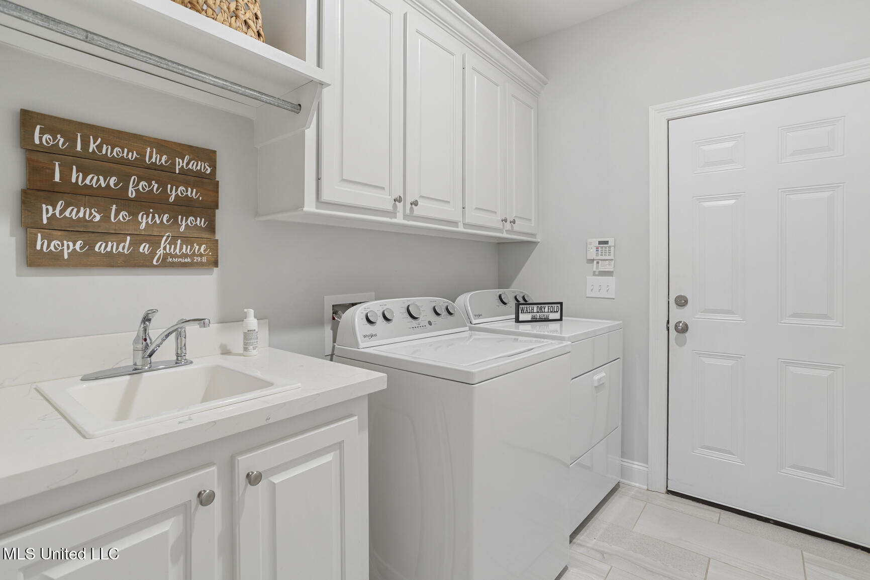 46 Enclave Circle