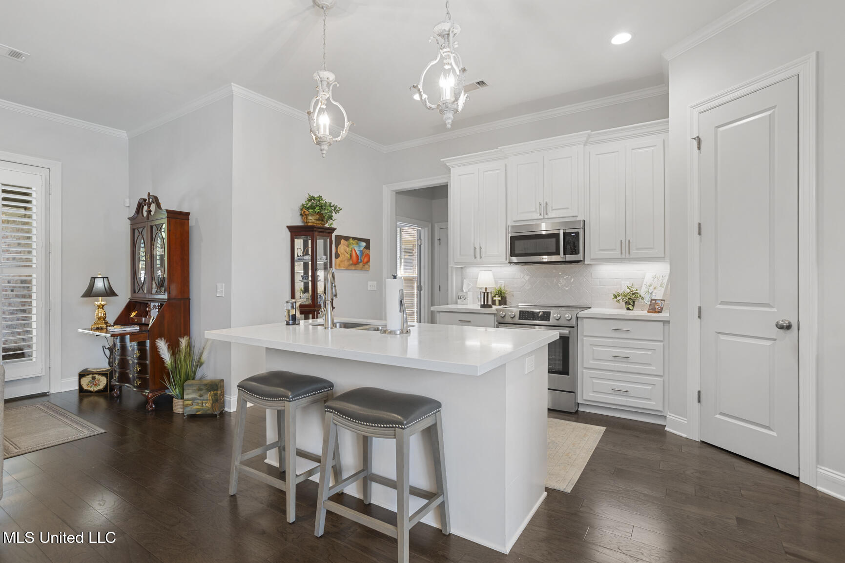 46 Enclave Circle