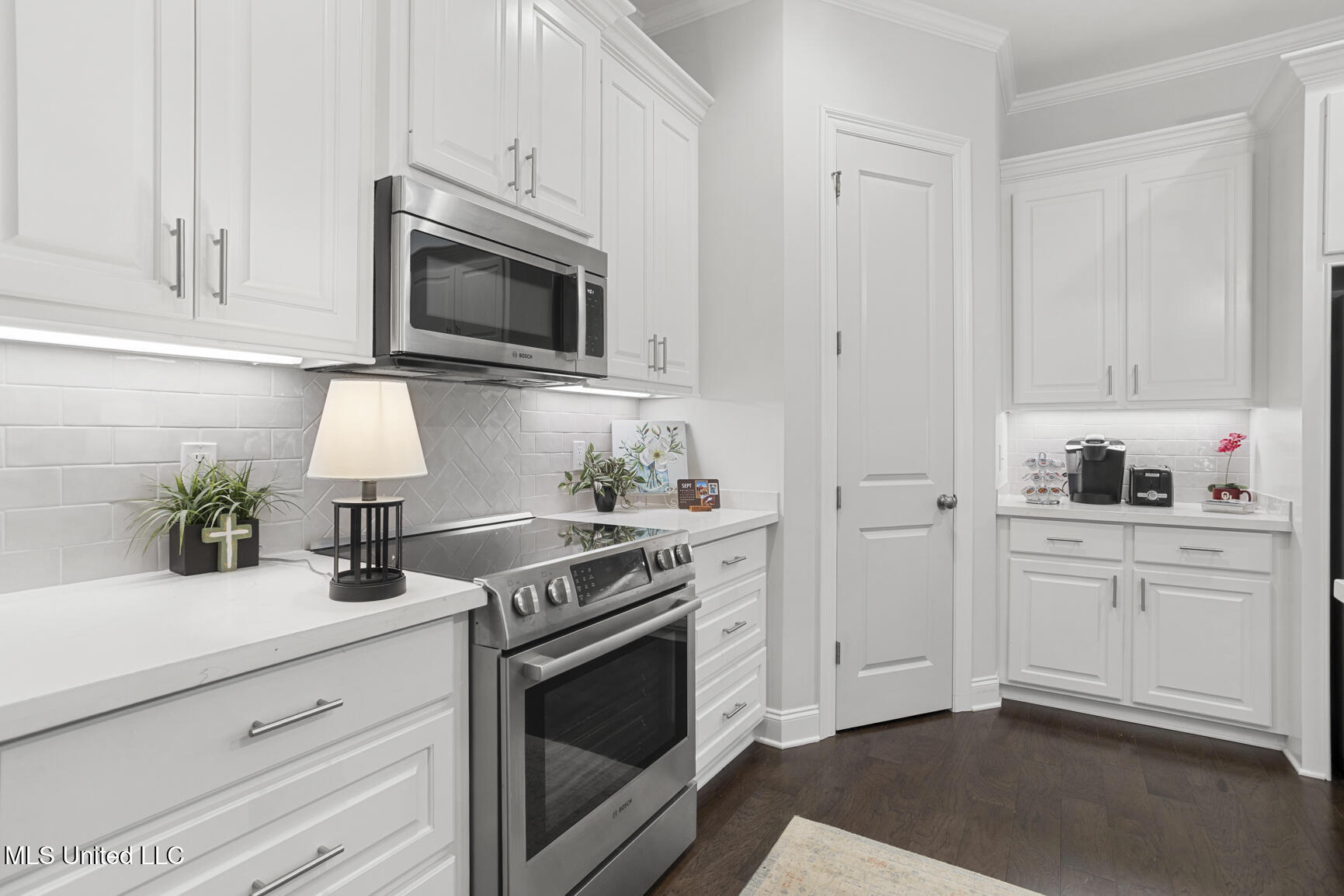 46 Enclave Circle