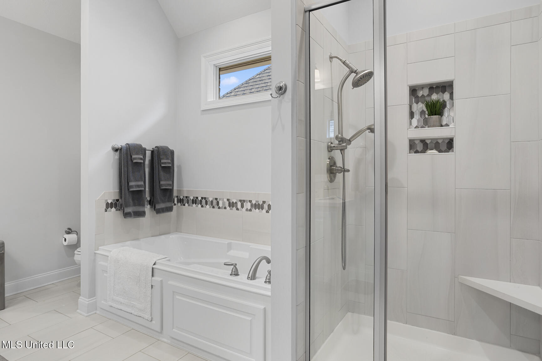 46 Enclave Circle