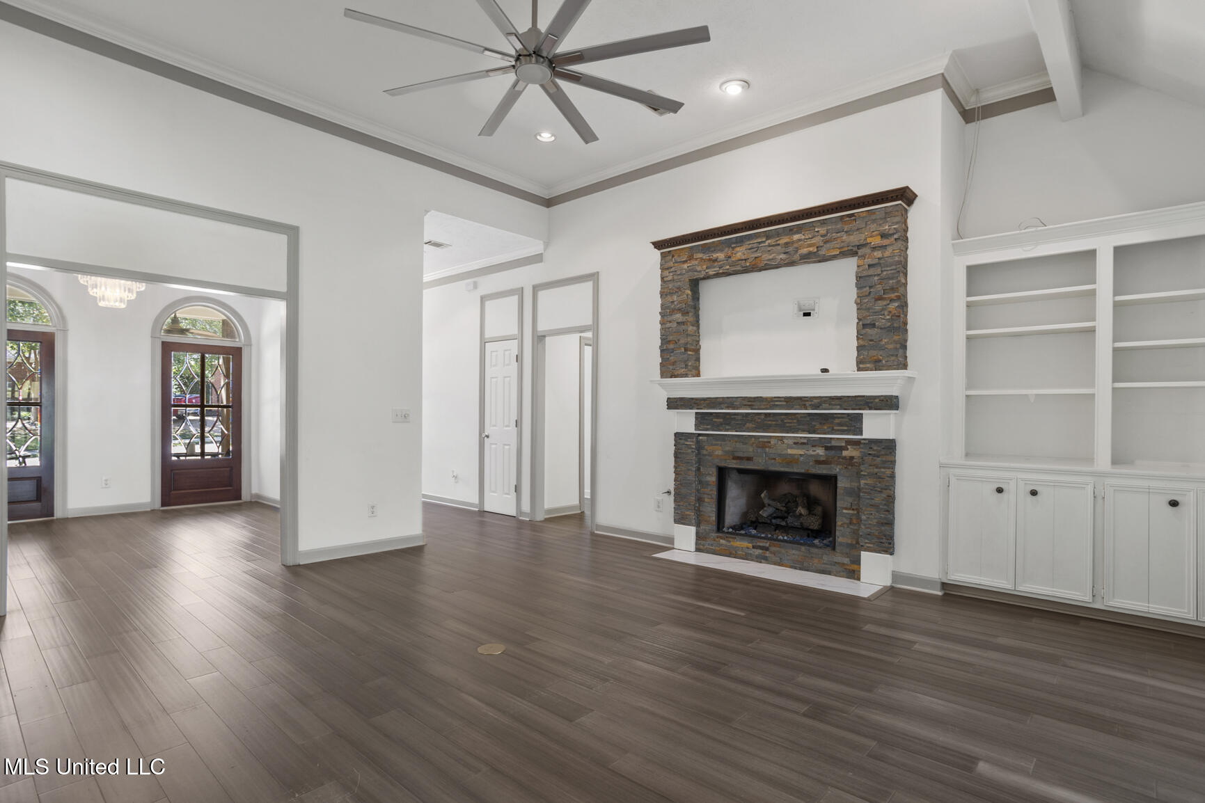 720 Woodgate Drive