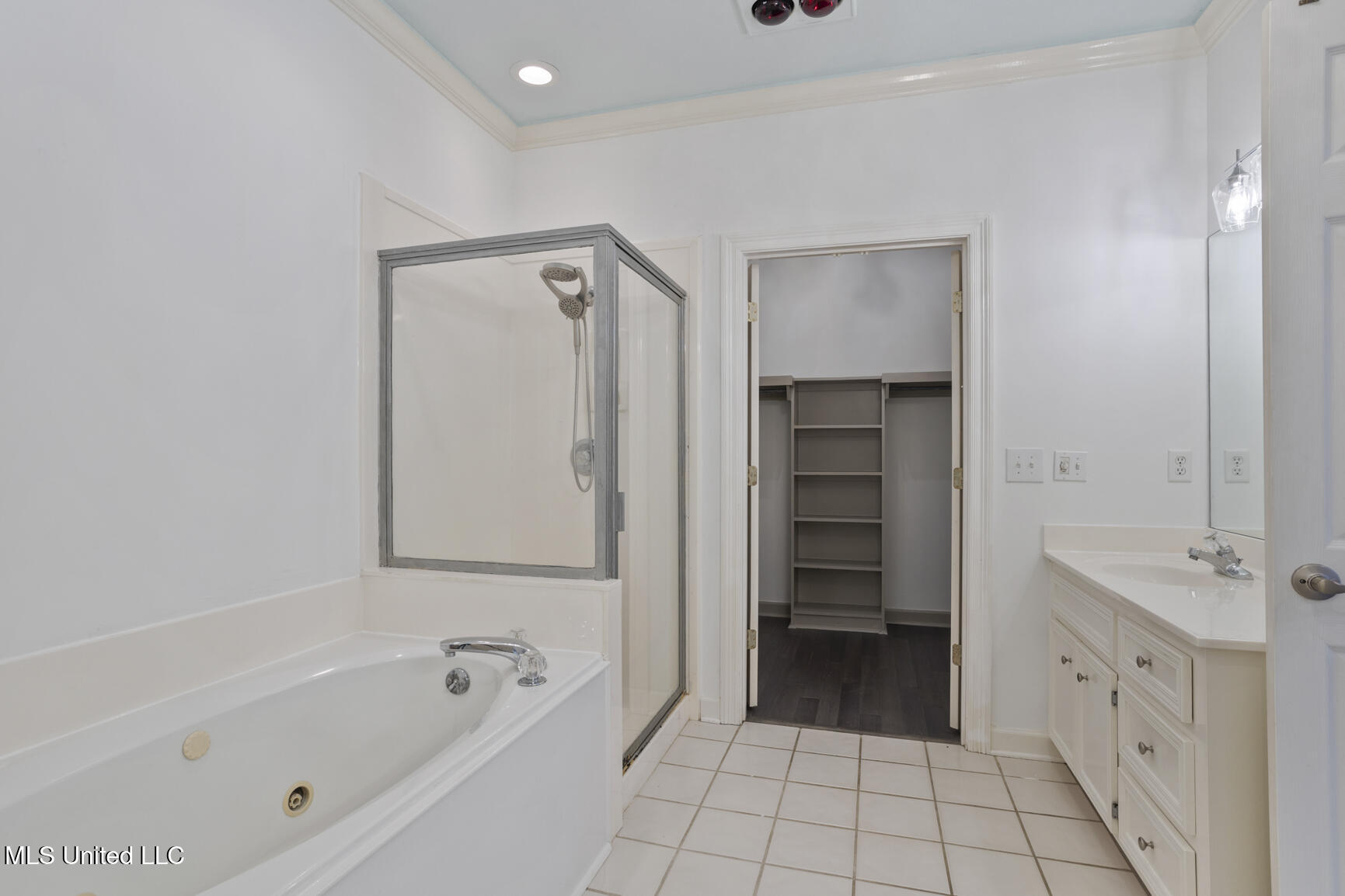 720 Woodgate Drive