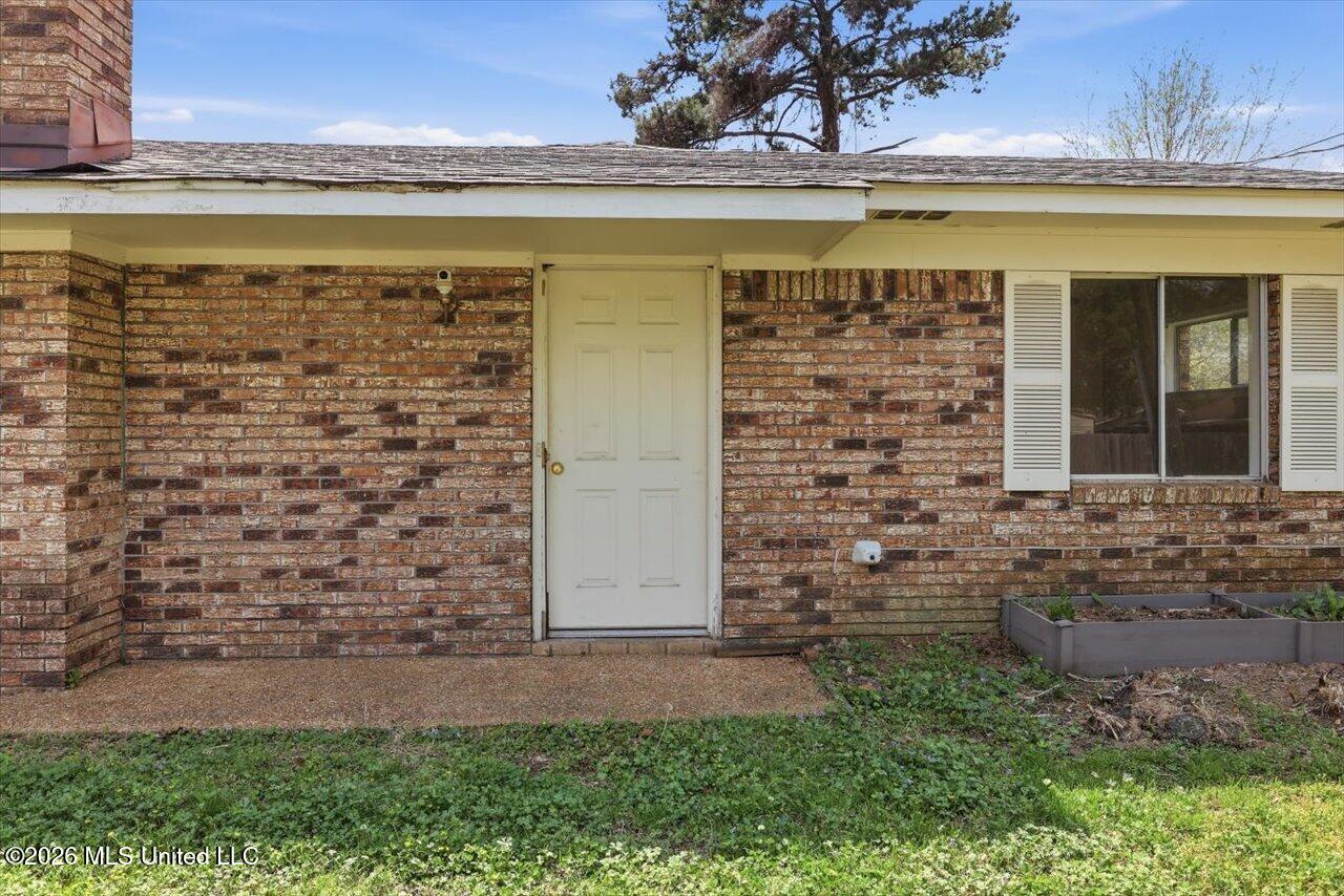 2009 Melvin Road