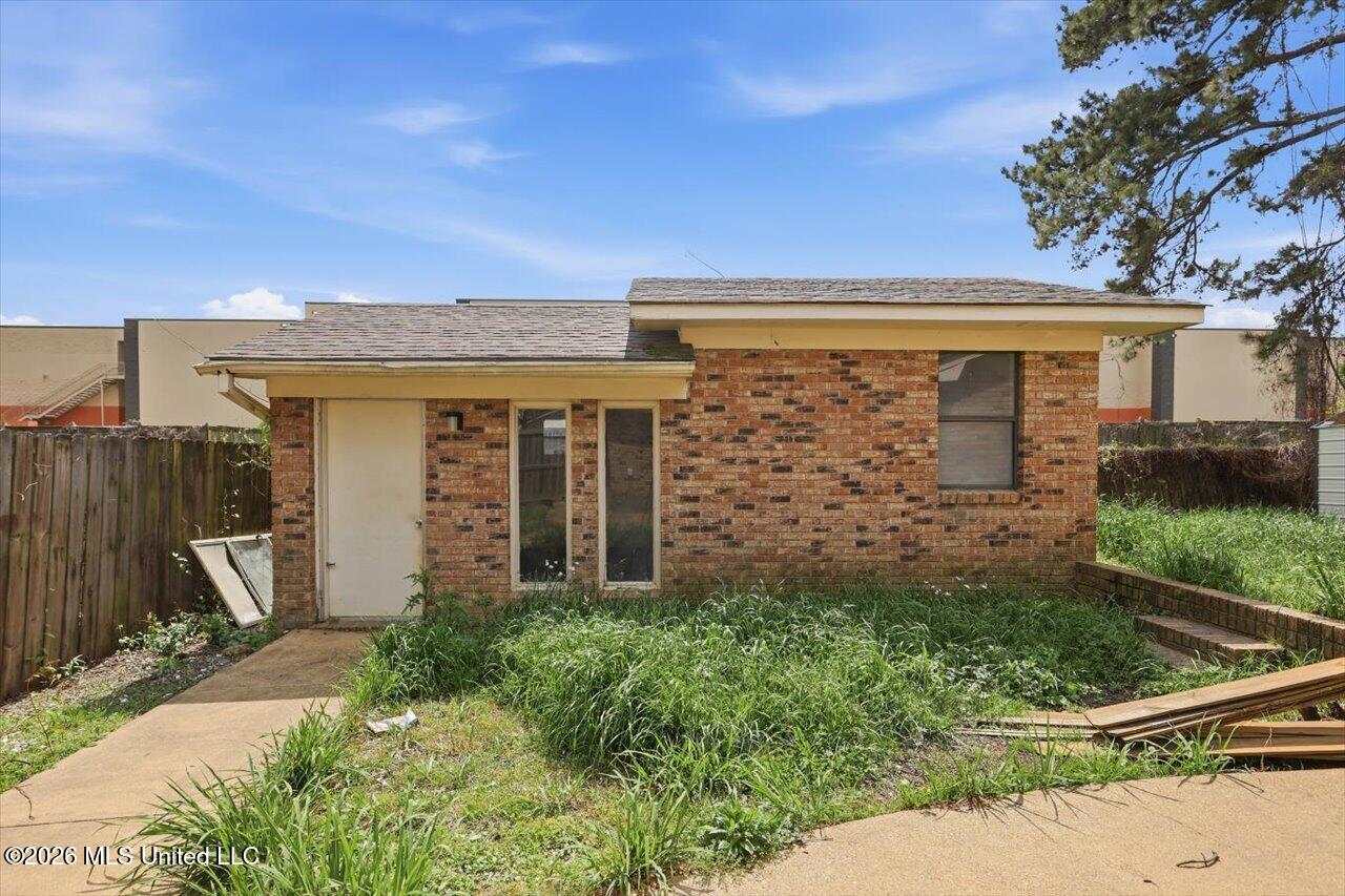2009 Melvin Road
