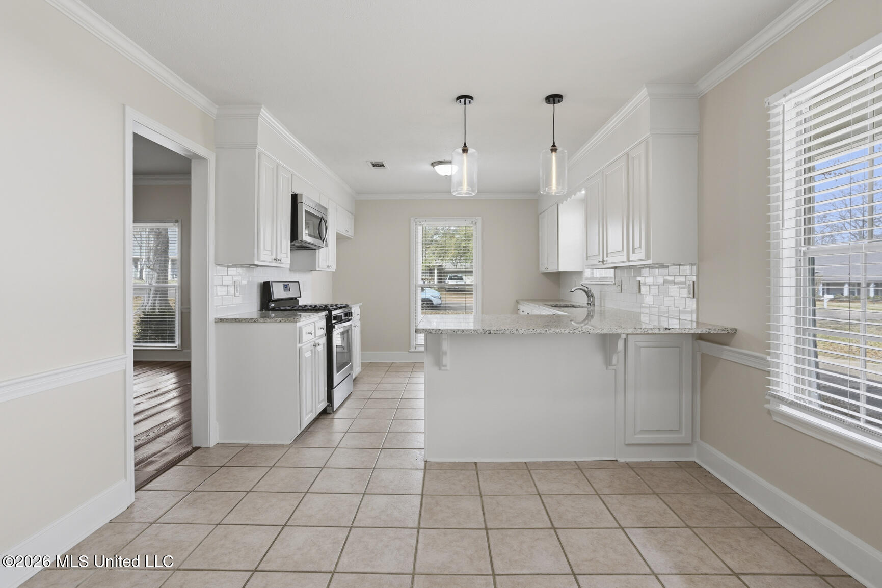 105 Oak Ridge Circle