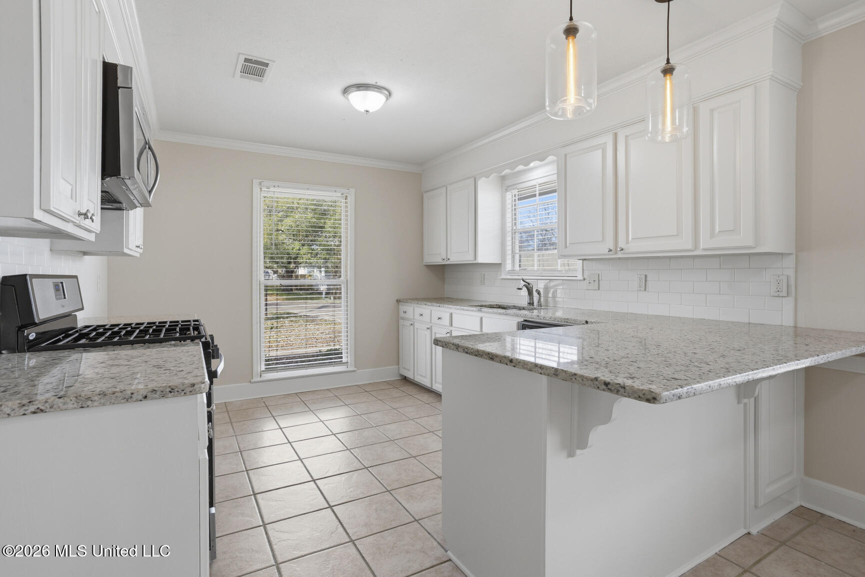 105 Oak Ridge Circle