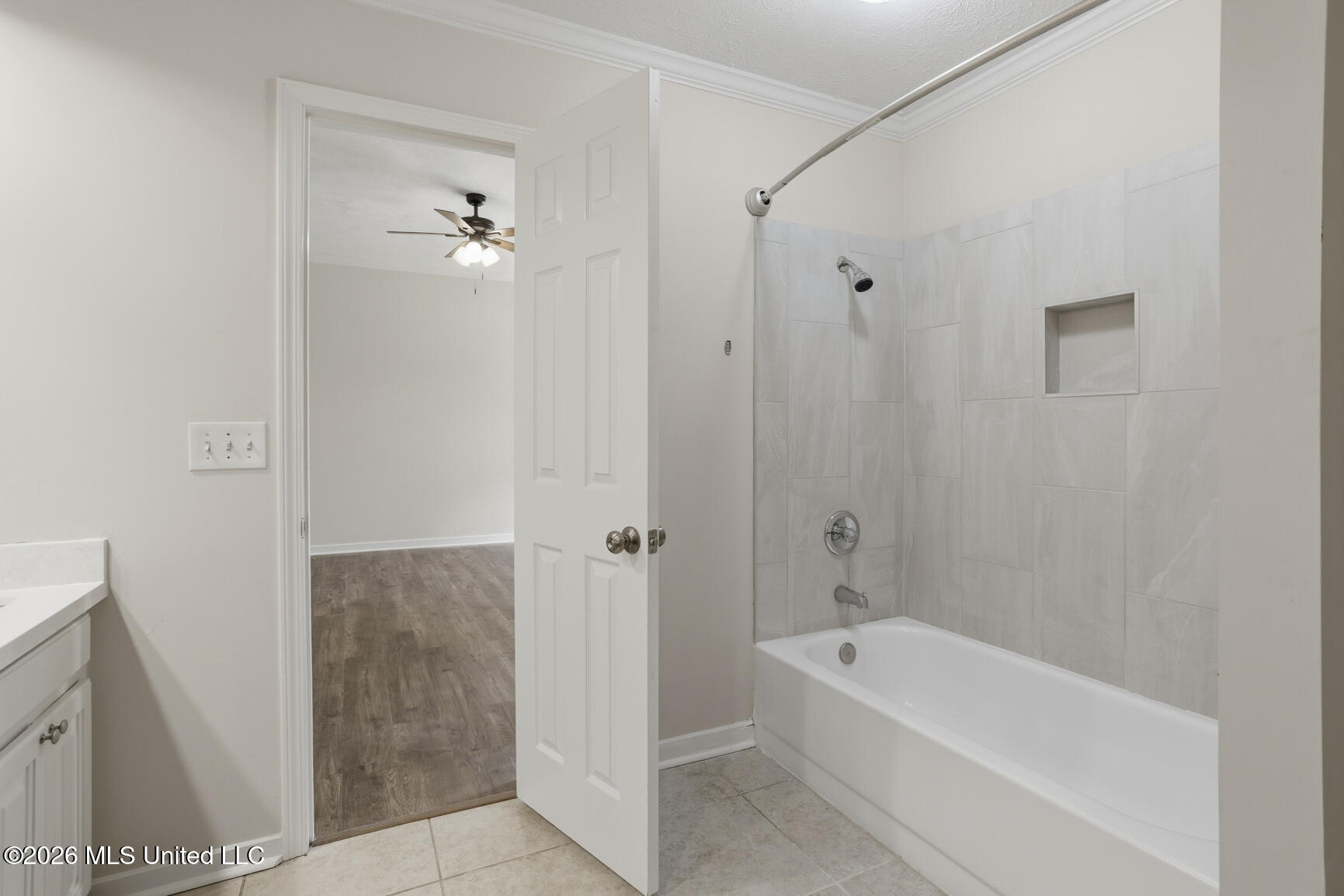 105 Oak Ridge Circle