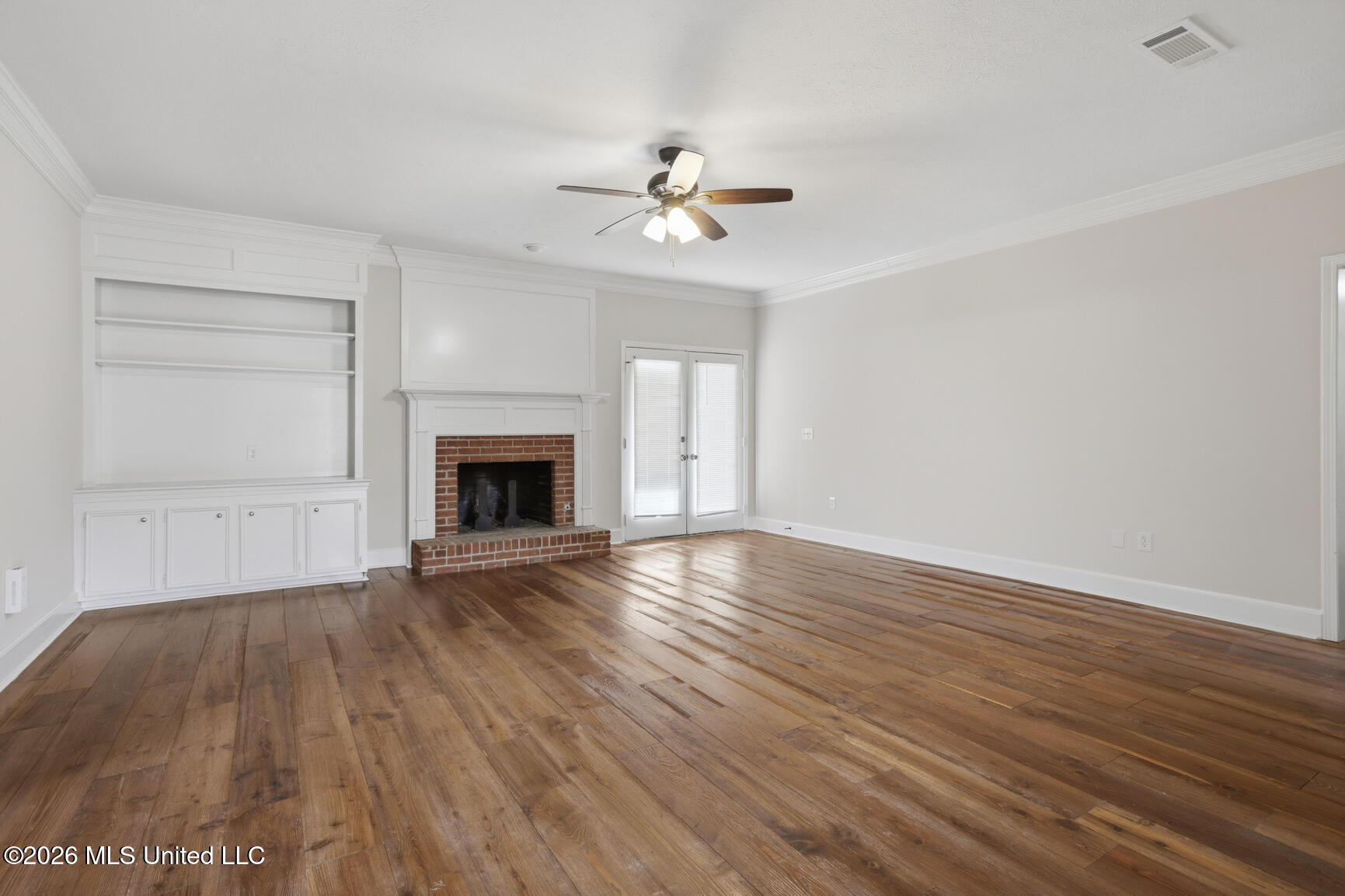 105 Oak Ridge Circle